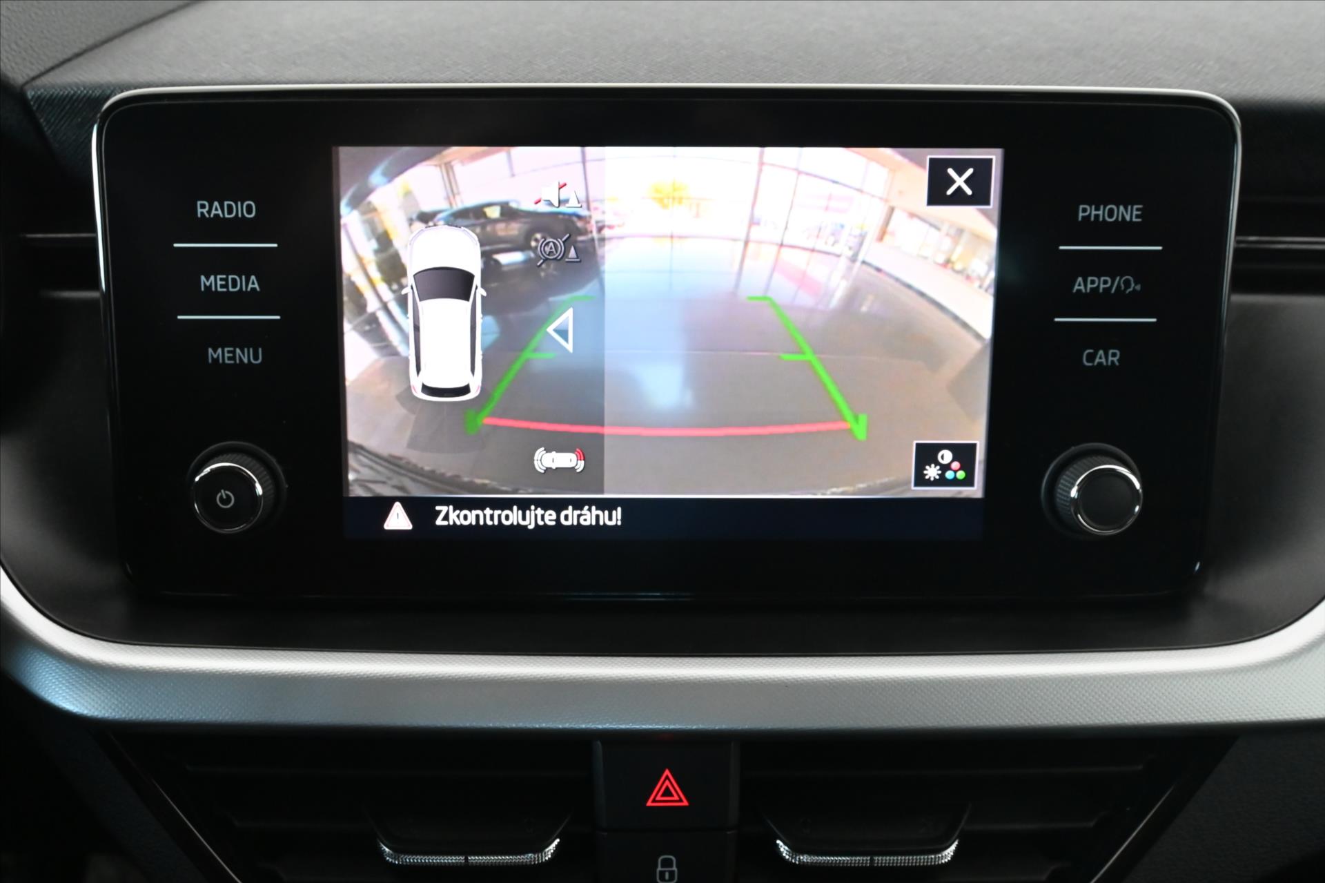 Hlavní fotografie vozu Škoda Kamiq 1,0 TSi 81 kW*Sport Business*Záruka až 5 let (21)