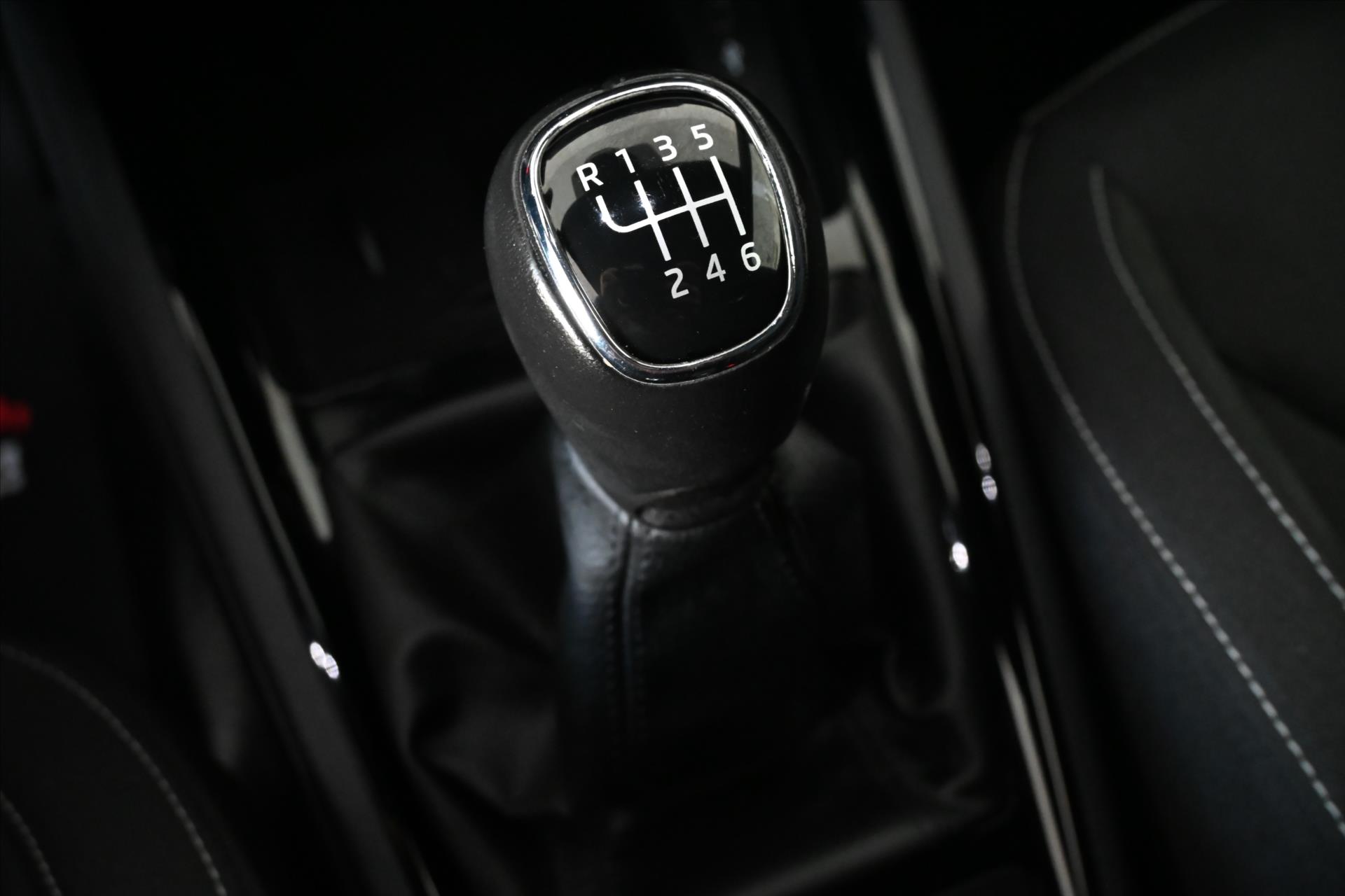 Hlavní fotografie vozu Škoda Kamiq 1,0 TSi 81 kW*Sport Business*Záruka až 5 let (23)