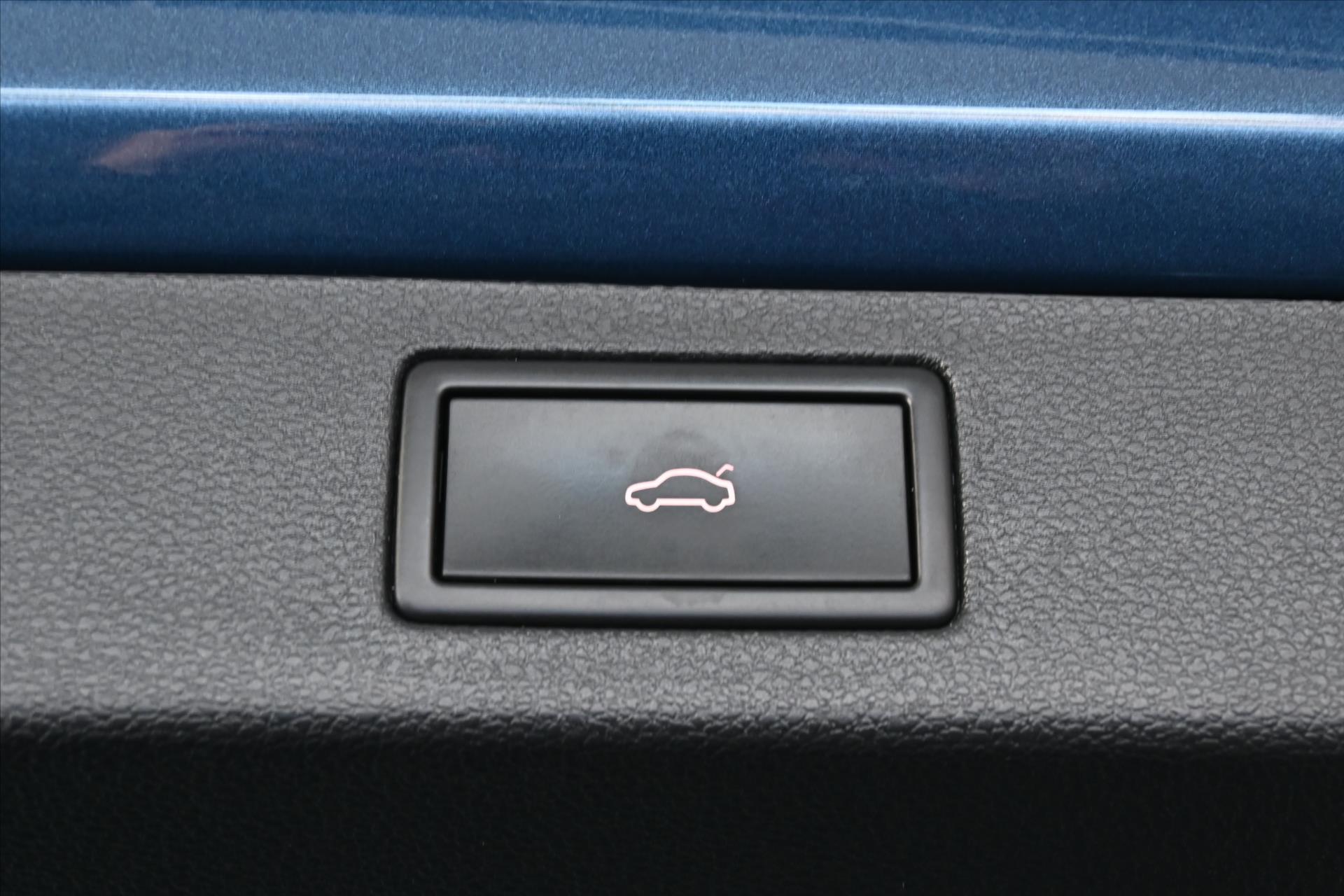 Hlavní fotografie vozu Škoda Kamiq 1,0 TSi 81 kW*Sport Business*Záruka až 5 let (28)