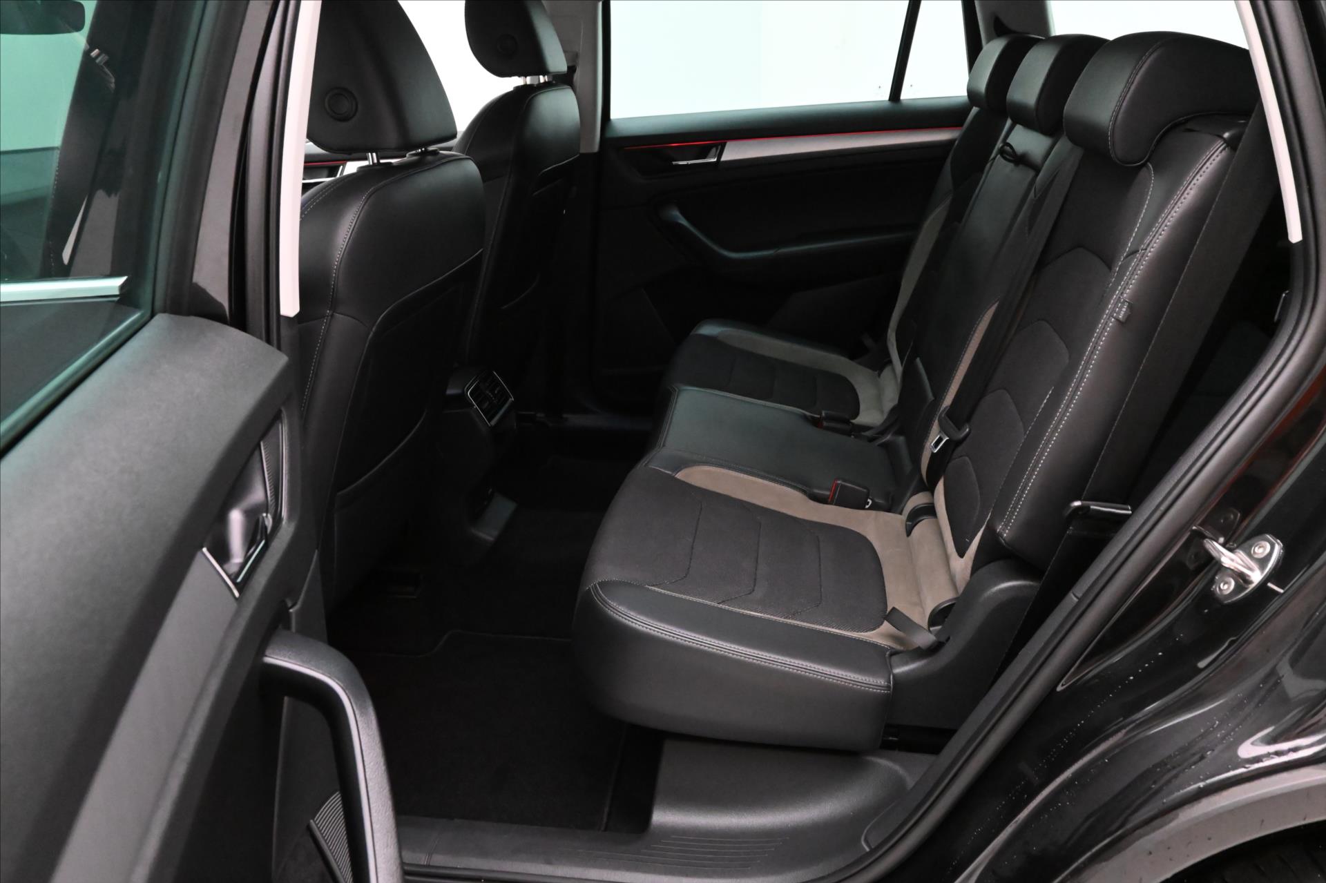 Main photo of the car Skoda Kodiaq 1.5 TSI 110kW 7-seater Business Edition Warranty up to 5 years (15)