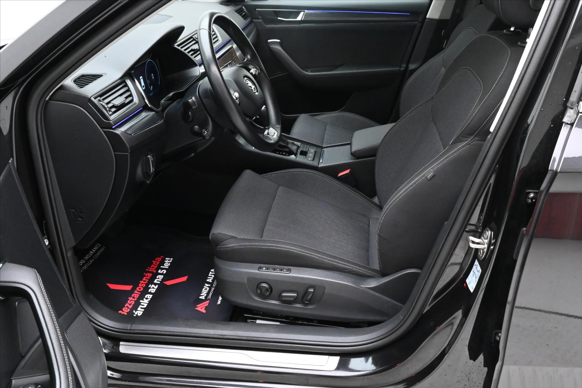 Hlavní fotografie vozu Škoda Superb 2,0 TDI 110 kW DSG Style Záruka až 5 let (14)