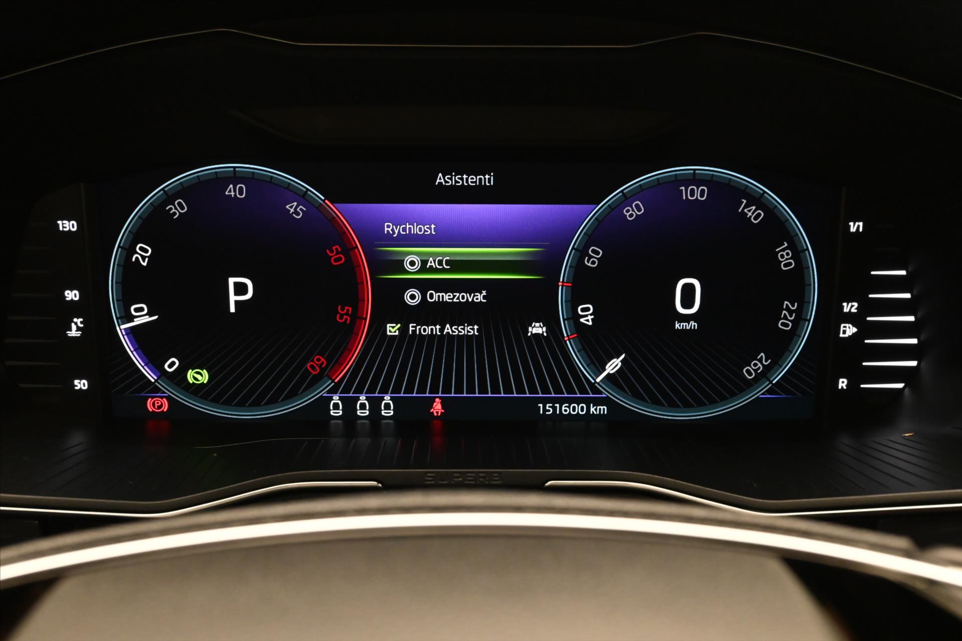 Hlavní fotografie vozu Škoda Superb 2,0 TDI 110 kW DSG Style Záruka až 5 let (17)