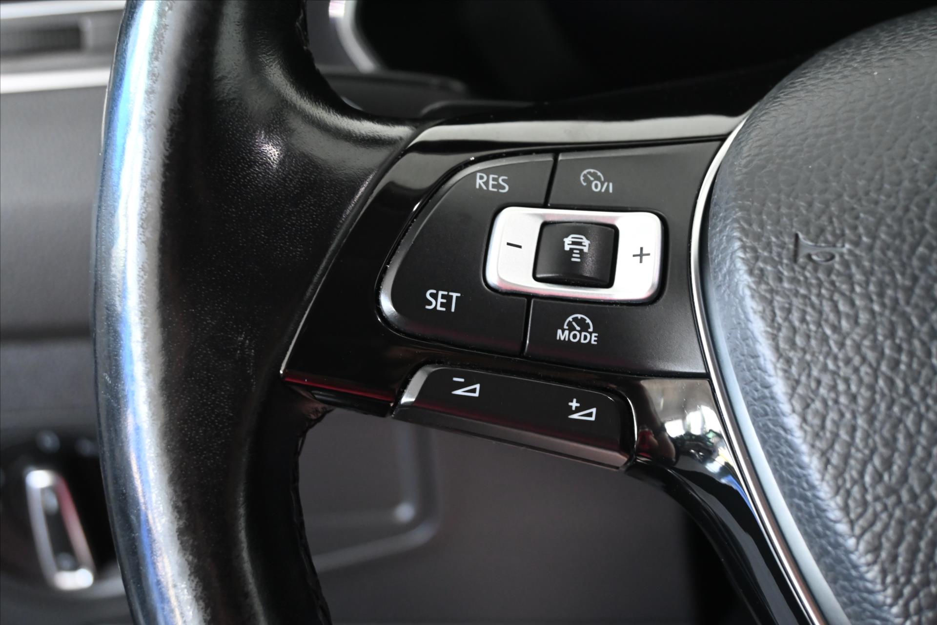 Main photo of the car Volkswagen Tiguan allspace 2.0 TDI 140 kW 4x4 DSG 7 seats Warranty up to 5 years (19)