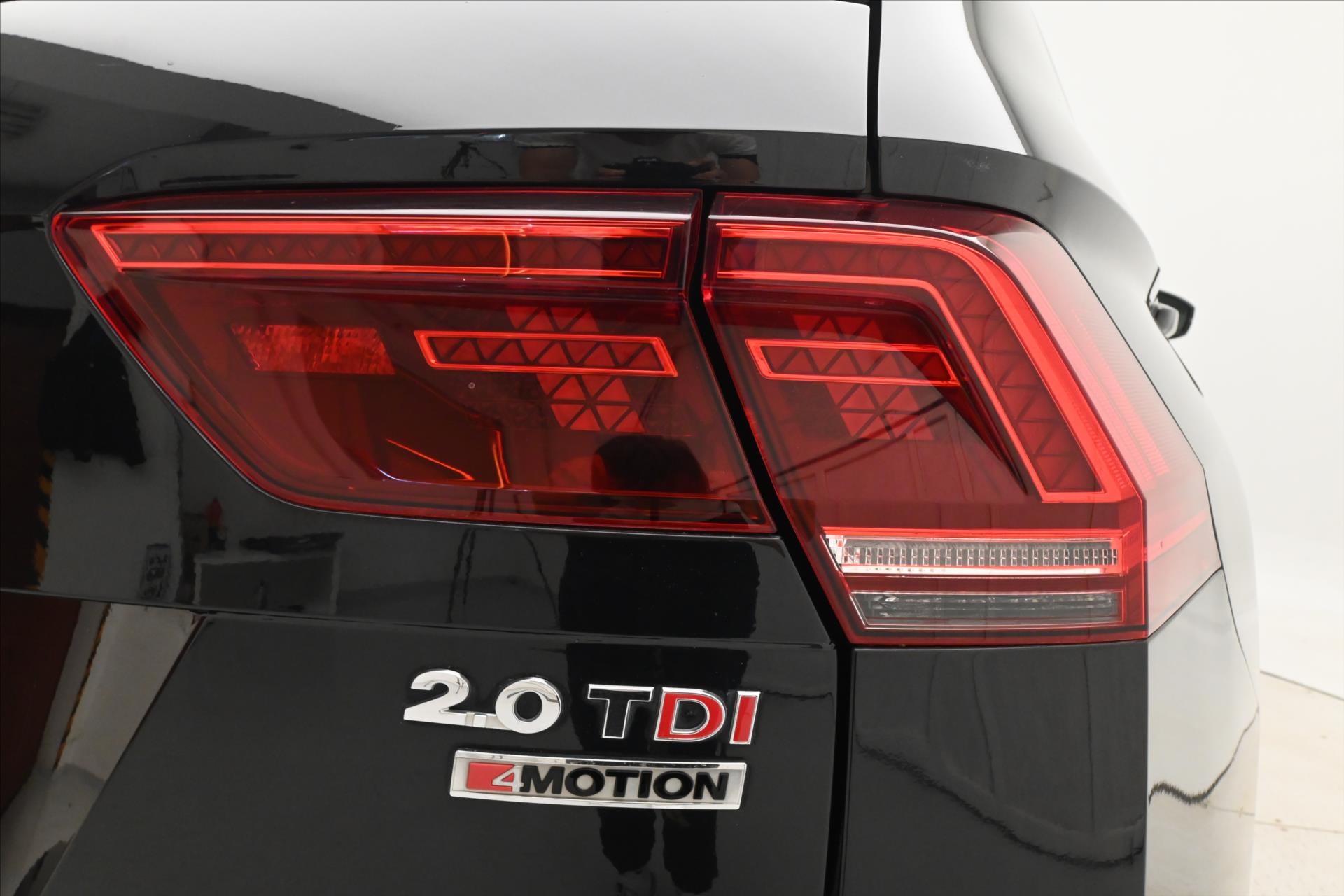 Main photo of the car Volkswagen Tiguan allspace 2.0 TDI 140 kW 4x4 DSG 7 seats Warranty up to 5 years (33)