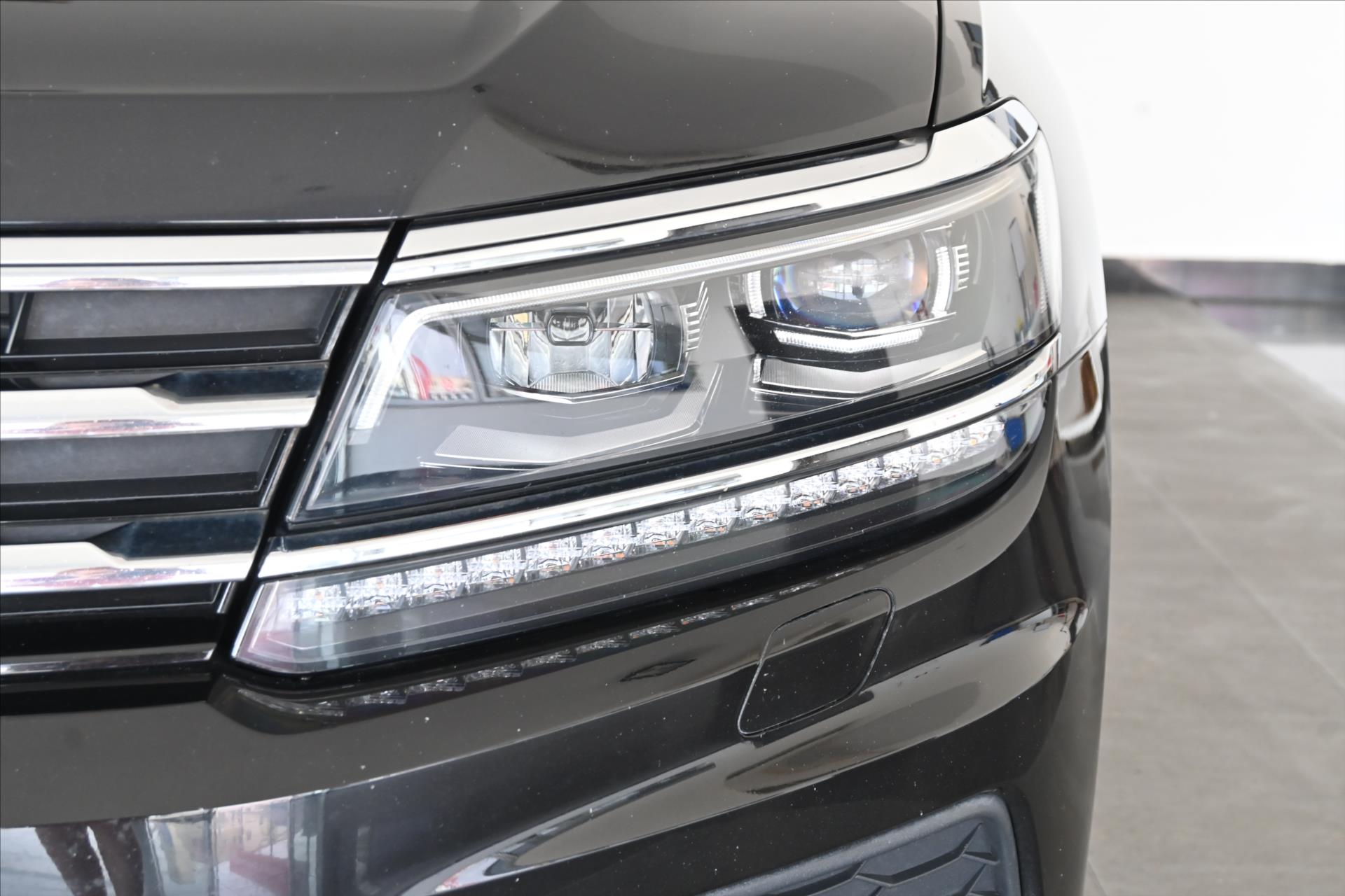 Main photo of the car Volkswagen Tiguan allspace 2.0 TDI 140 kW 4x4 DSG 7 seats Warranty up to 5 years (39)