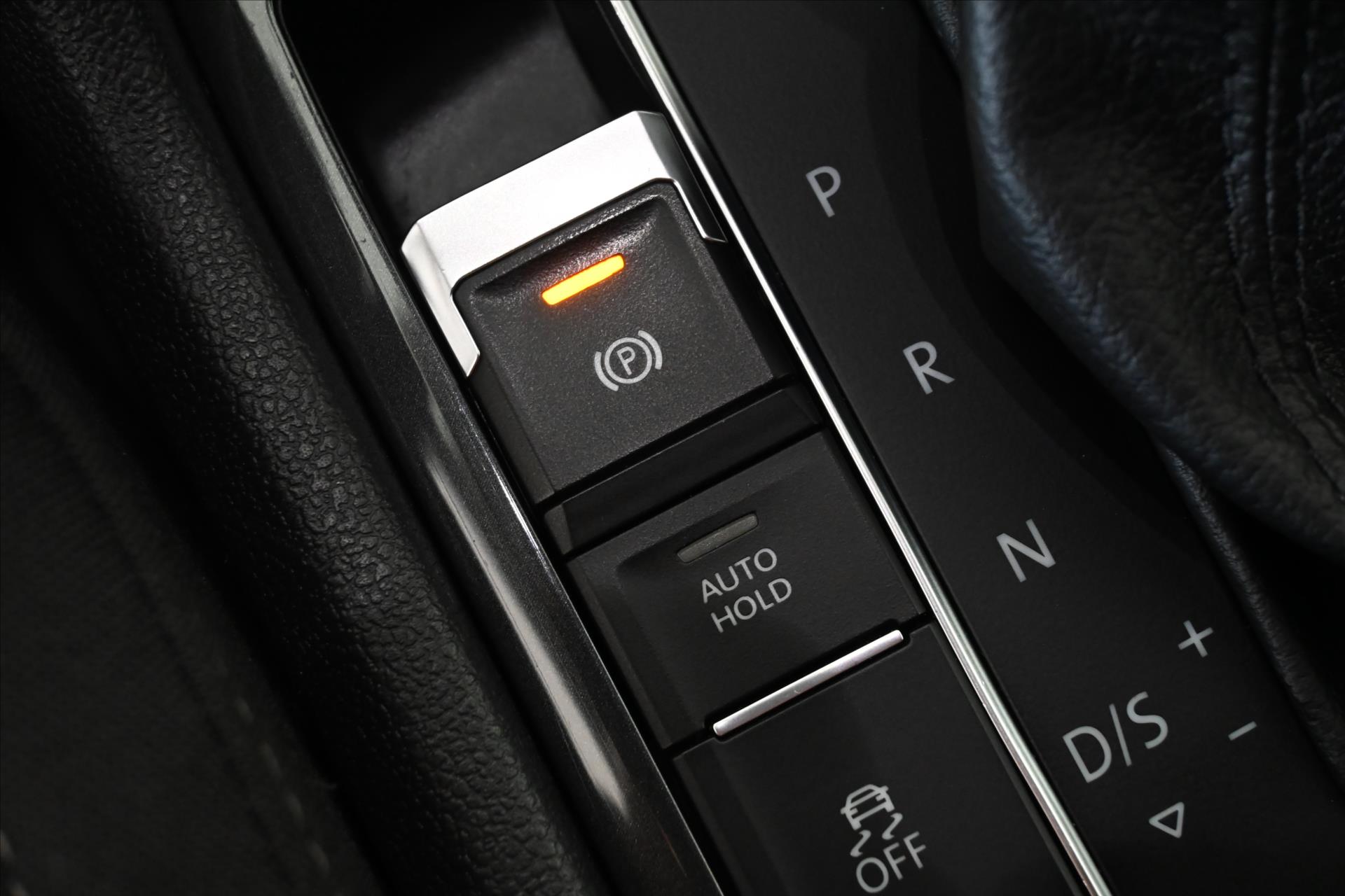 Hlavní fotografie vozu Volkswagen Tiguan Allspace 2,0 TDI 140 kW 4x4 DSG 7míst Záruka až 5 let (31)