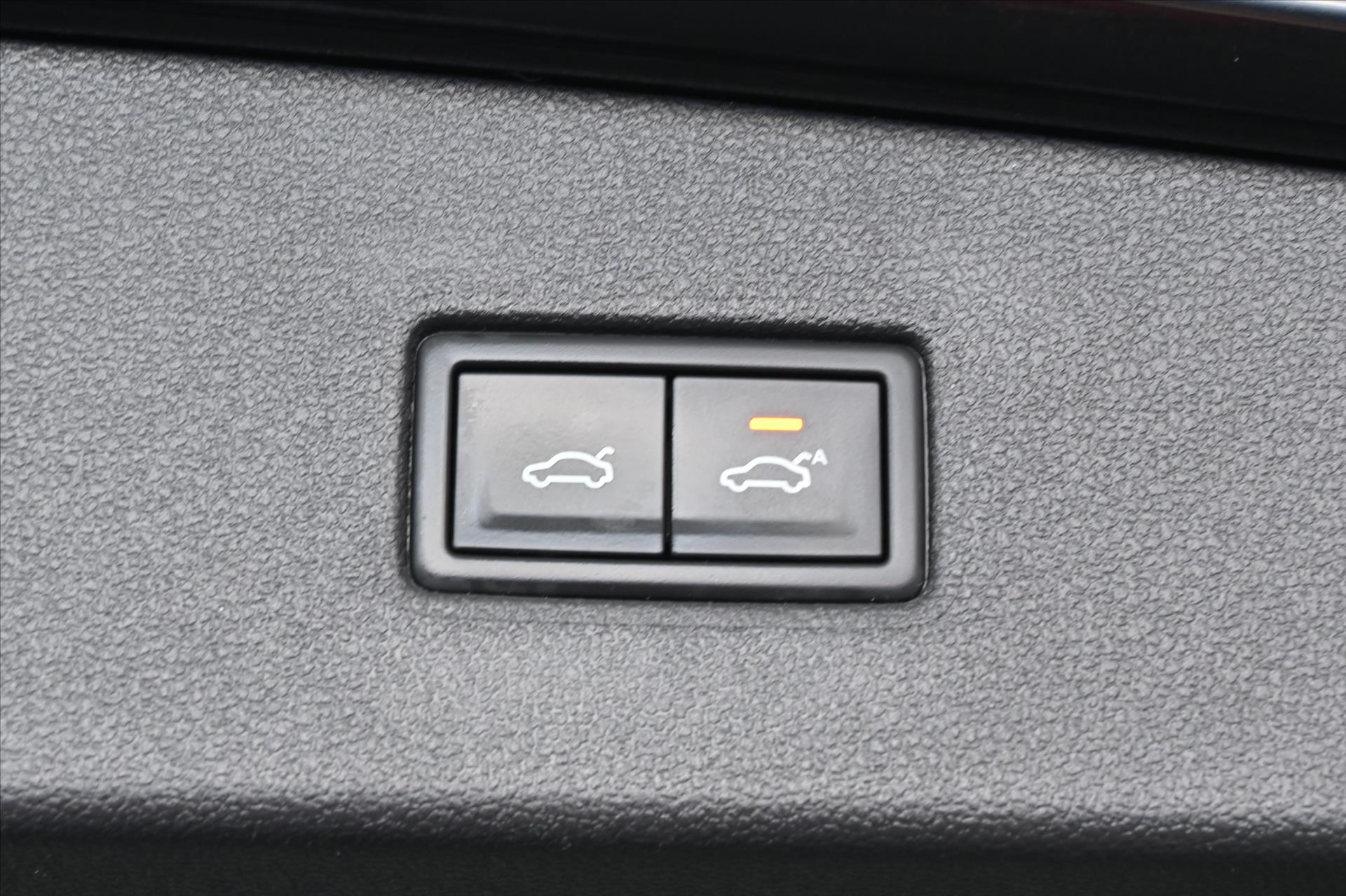 Hlavní fotografie vozu Volkswagen Tiguan Allspace 2,0 TDI 140 kW 4x4 DSG 7míst Záruka až 5 let (37)