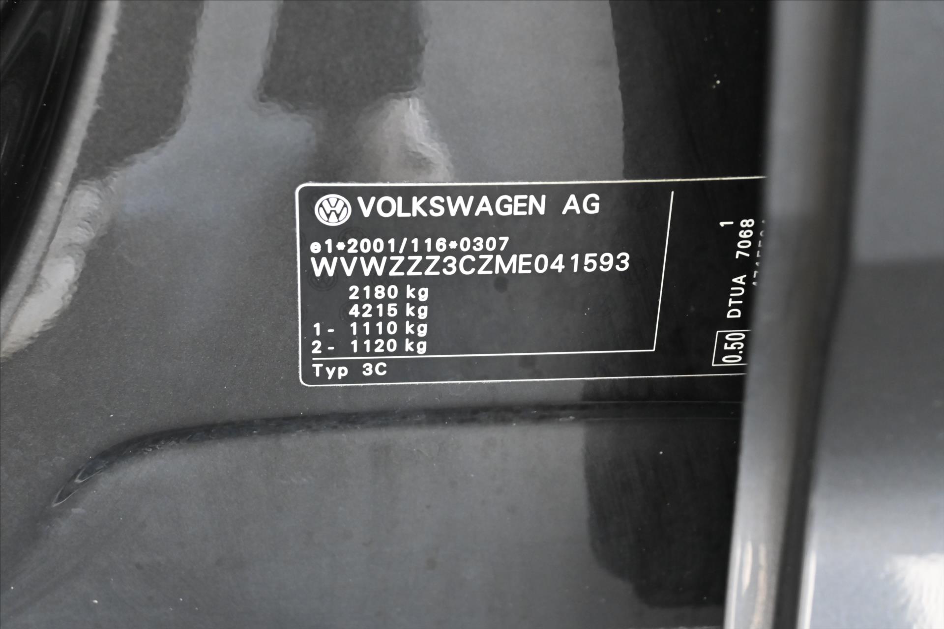 Hlavní fotografie vozu Volkswagen Passat 2,0 TDI 147 kW DSG Elegance Záruka až 5 let (8)
