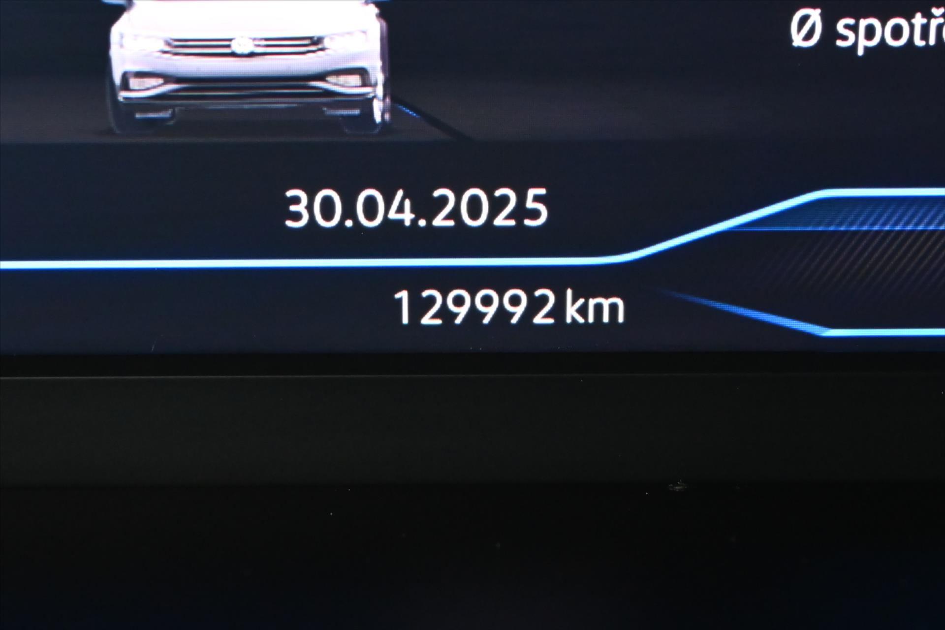 Hlavní fotografie vozu Volkswagen Passat 2,0 TDI 147 kW DSG Elegance Záruka až 5 let (14)