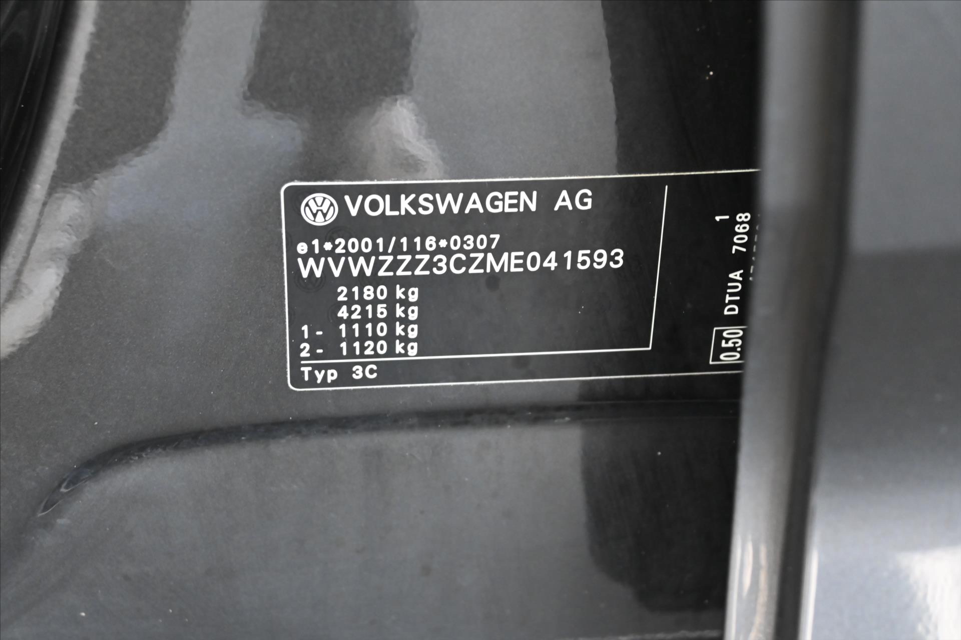 Hlavní fotografie vozu Volkswagen Passat 2,0 TDI 147 kW DSG Elegance Záruka až 5 let (15)