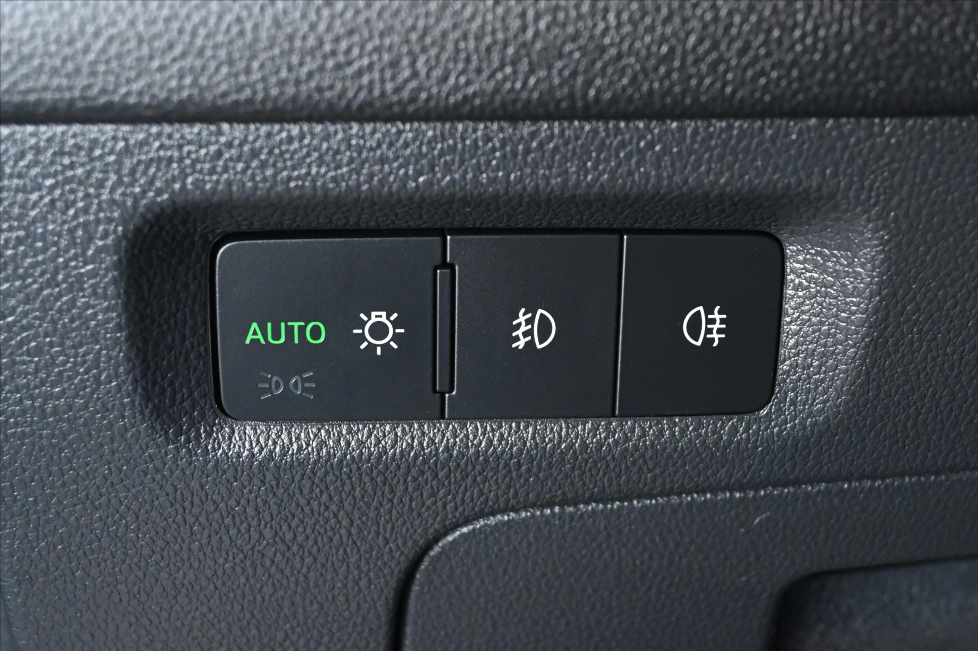 Main photo of the car Skoda Octavia 2.0 TDI RS 147 kW 4x4 DSG Warranty up to 5 years (31)