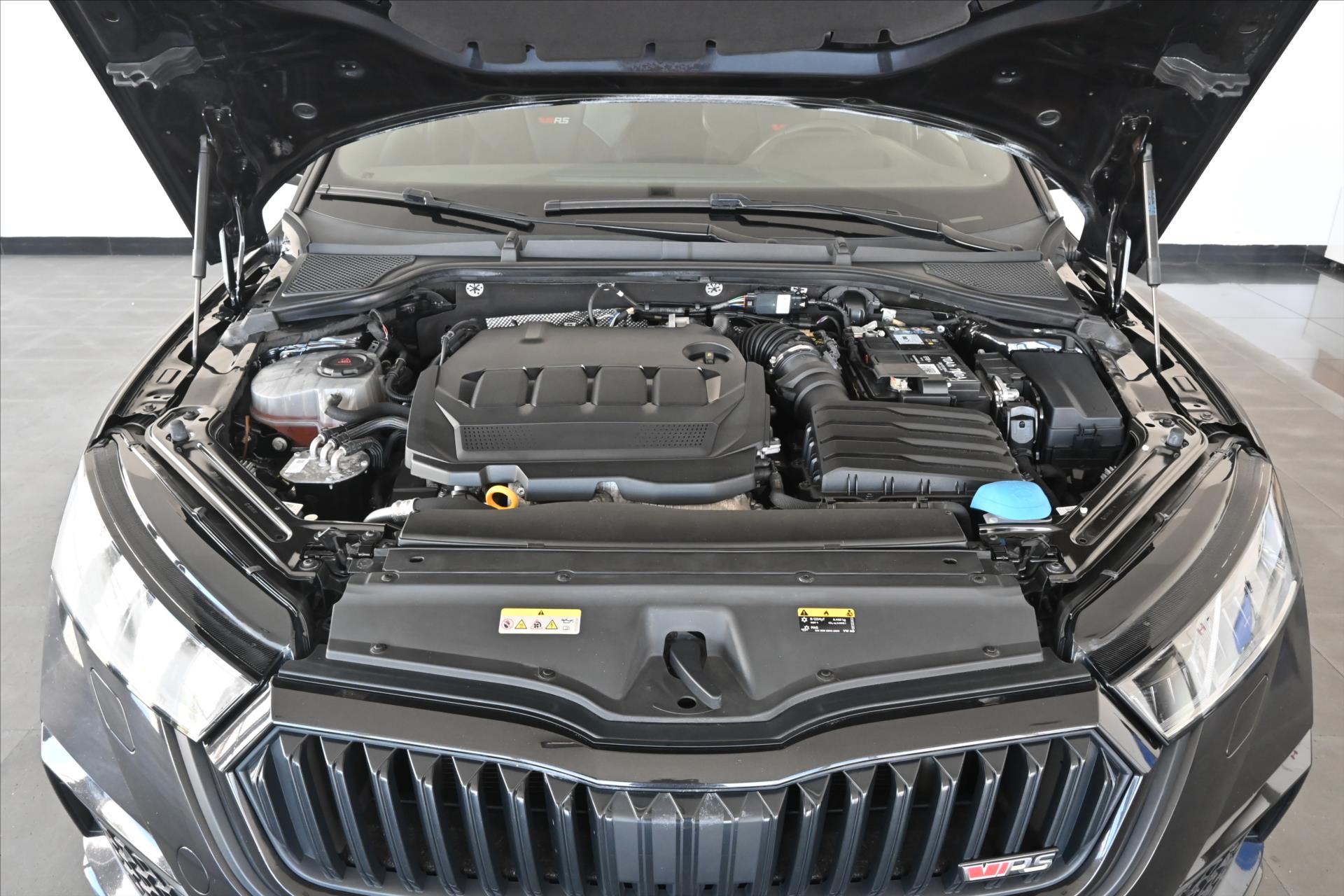 Main photo of the car Skoda Octavia 2.0 TDI RS 147 kW 4x4 DSG Warranty up to 5 years (6)