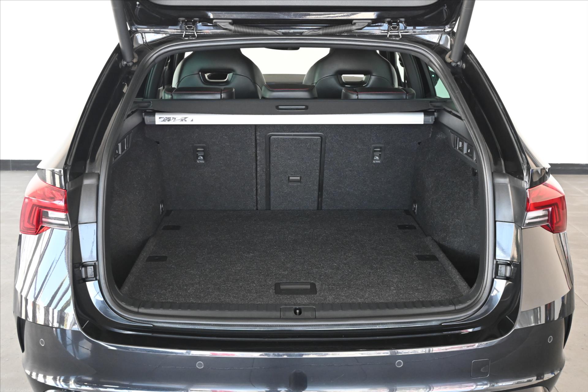 Main photo of the car Skoda Octavia 2.0 TDI RS 147 kW 4x4 DSG Warranty up to 5 years (7)