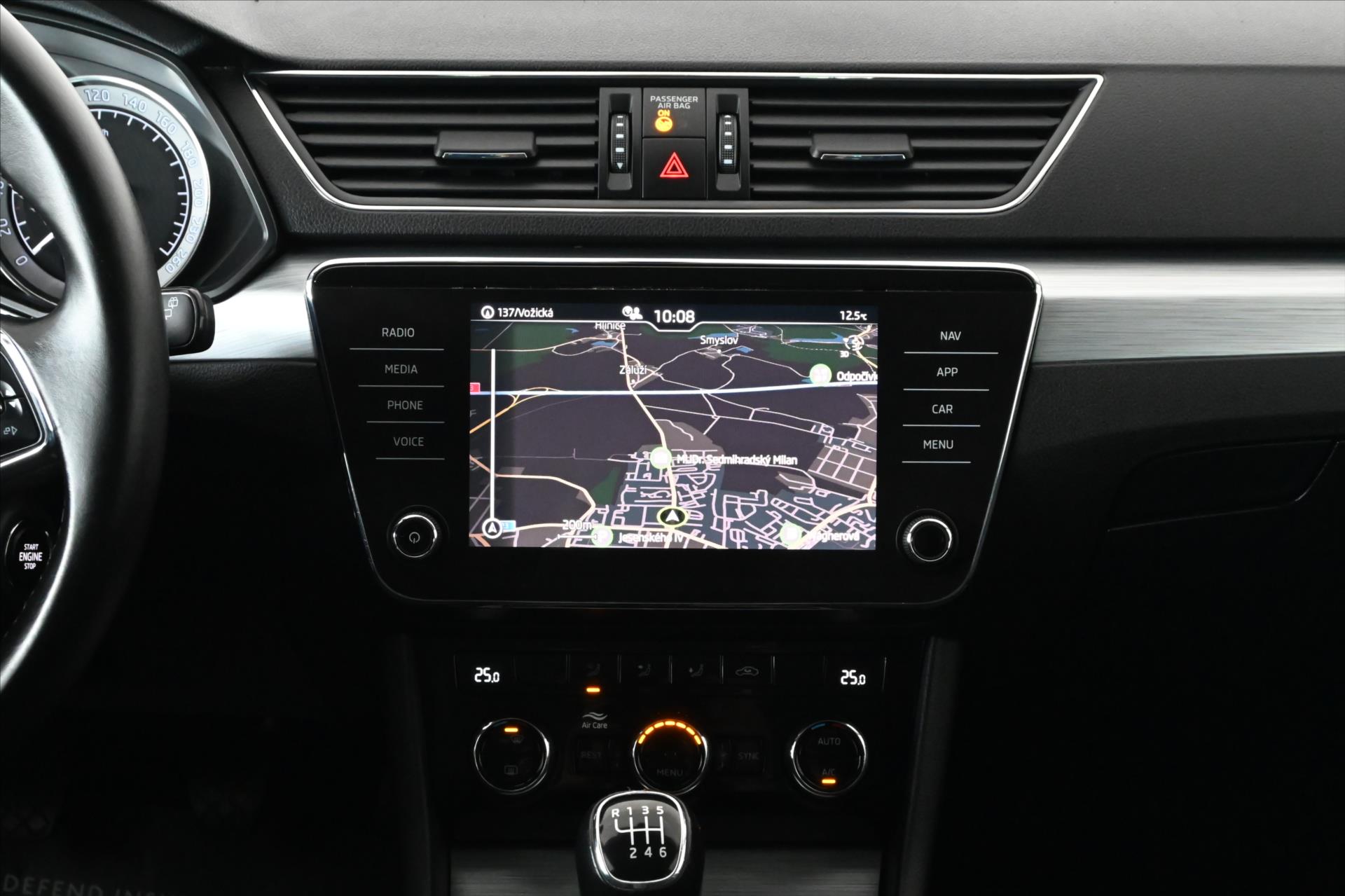 Hlavní fotografie vozu Škoda Superb 1,5 TSi 110kW *Business Edition* Záruka až 5 let (12)