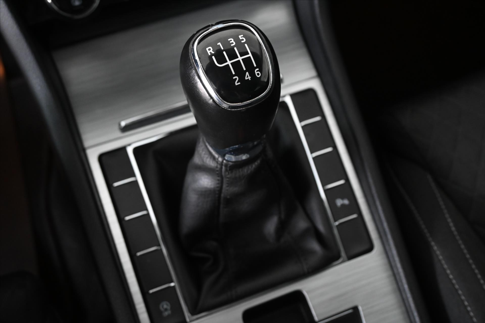 Hlavní fotografie vozu Škoda Superb 1,5 TSi 110kW *Business Edition* Záruka až 5 let (22)