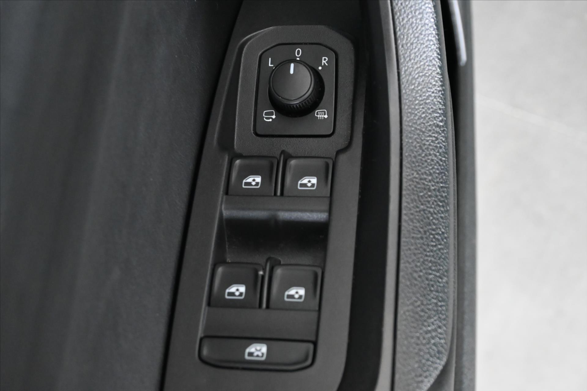 Hlavní fotografie vozu Škoda Kodiaq 1,5 TSi 110kW Ambition Záruka až 5 let (26)