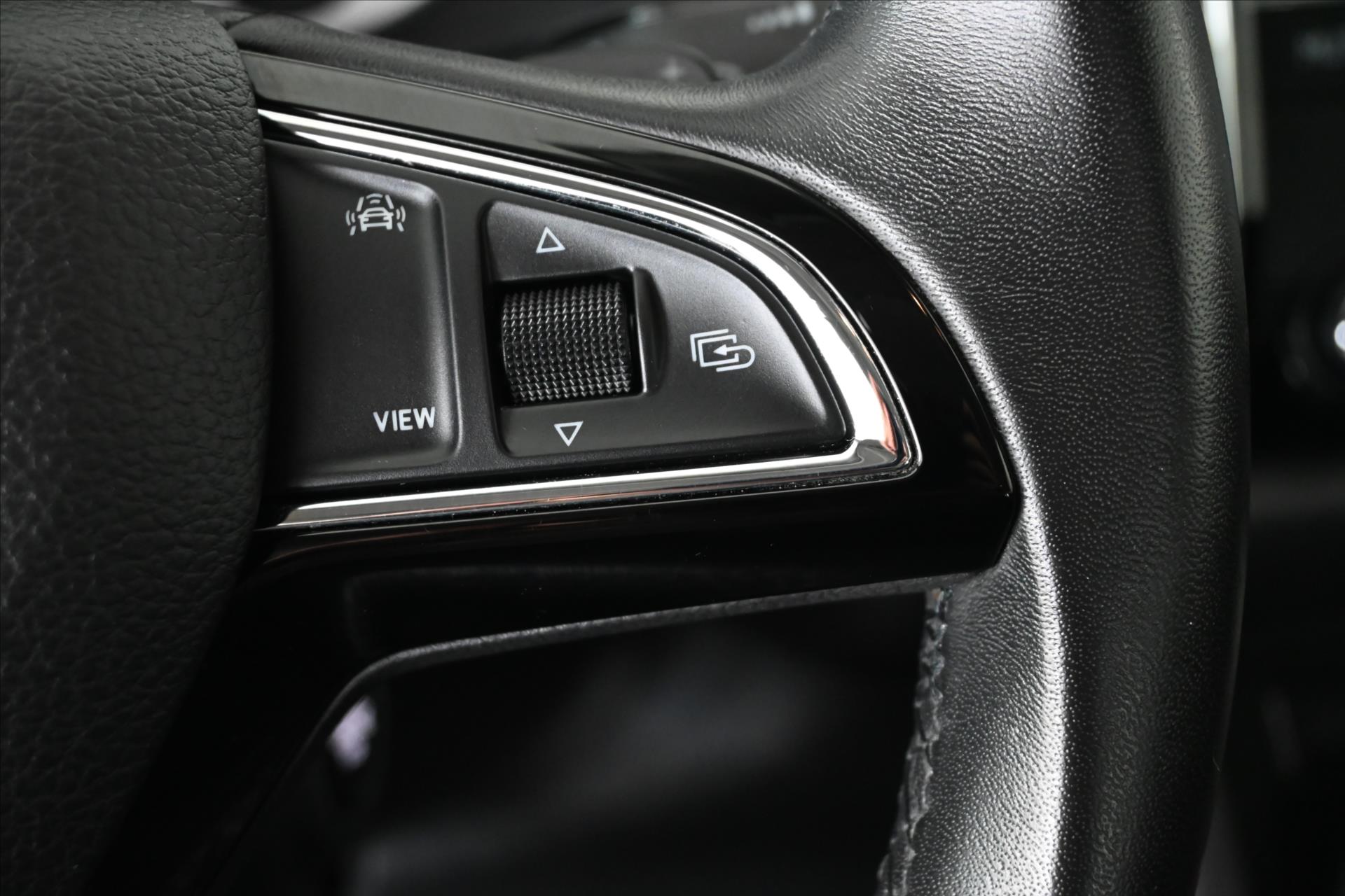 Hlavní fotografie vozu Škoda Kodiaq 1,5 TSI 110 kW DSG Ambition Záruka až 5 let (19)