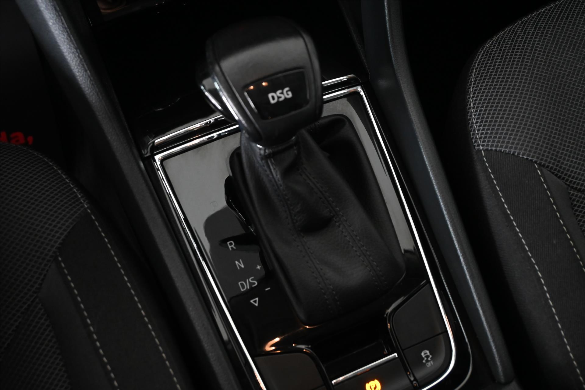 Hlavní fotografie vozu Škoda Kodiaq 1,5 TSI 110 kW DSG Ambition Záruka až 5 let (23)