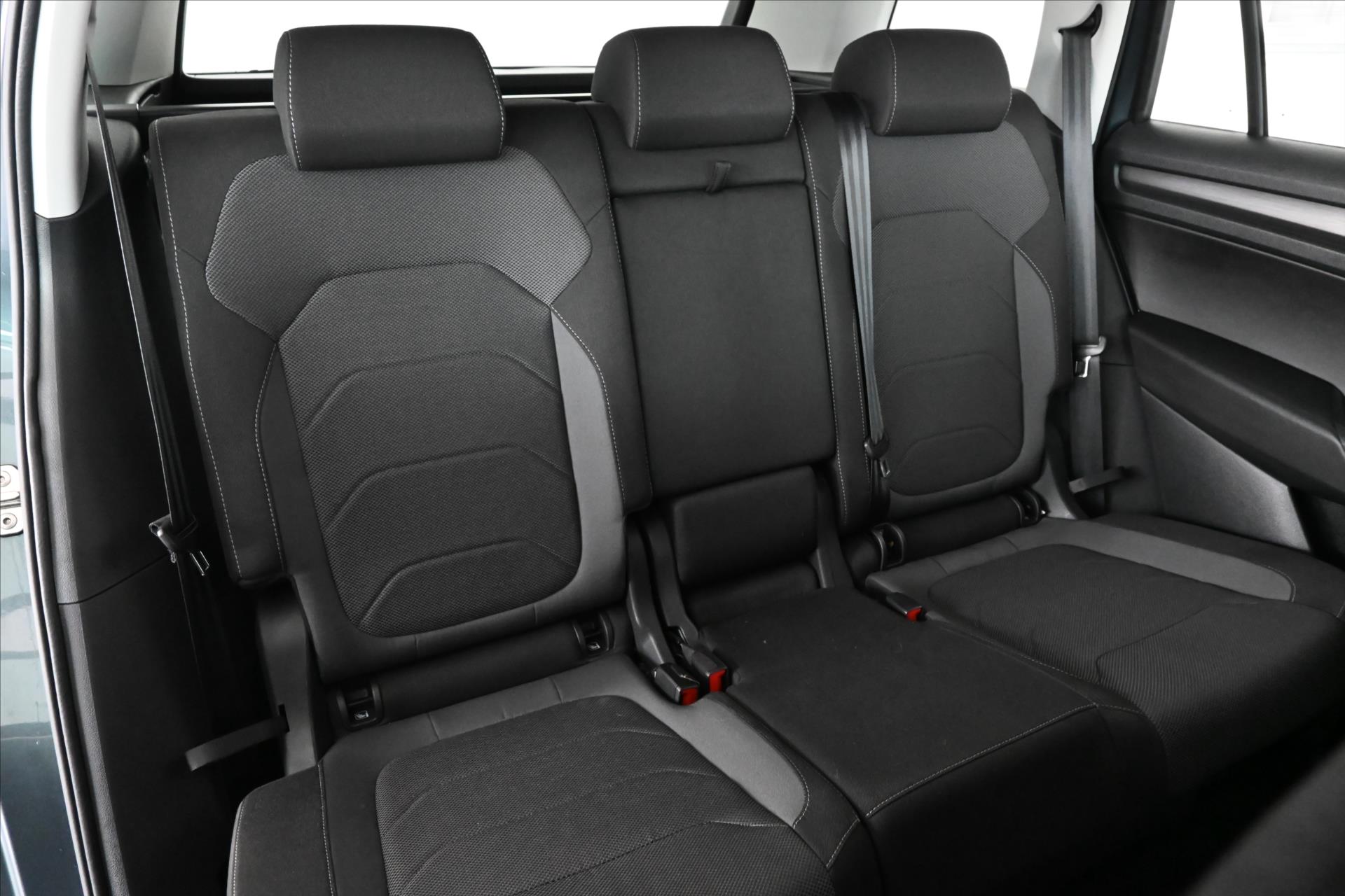 Hlavní fotografie vozu Škoda Kodiaq 1,5 TSI 110 kW DSG Ambition Záruka až 5 let (28)