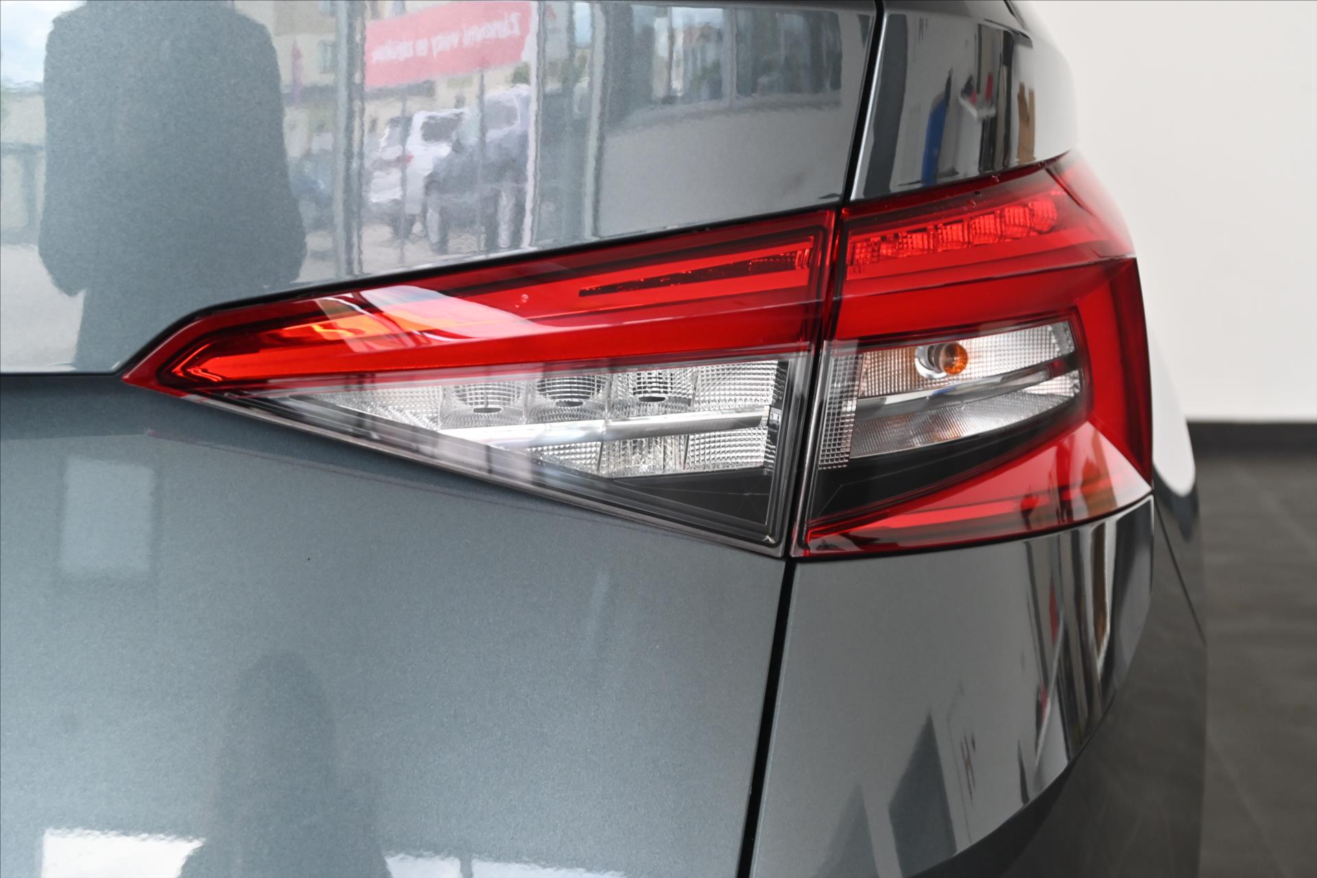 Hlavní fotografie vozu Škoda Kodiaq 1,5 TSI 110 kW DSG Ambition Záruka až 5 let (31)