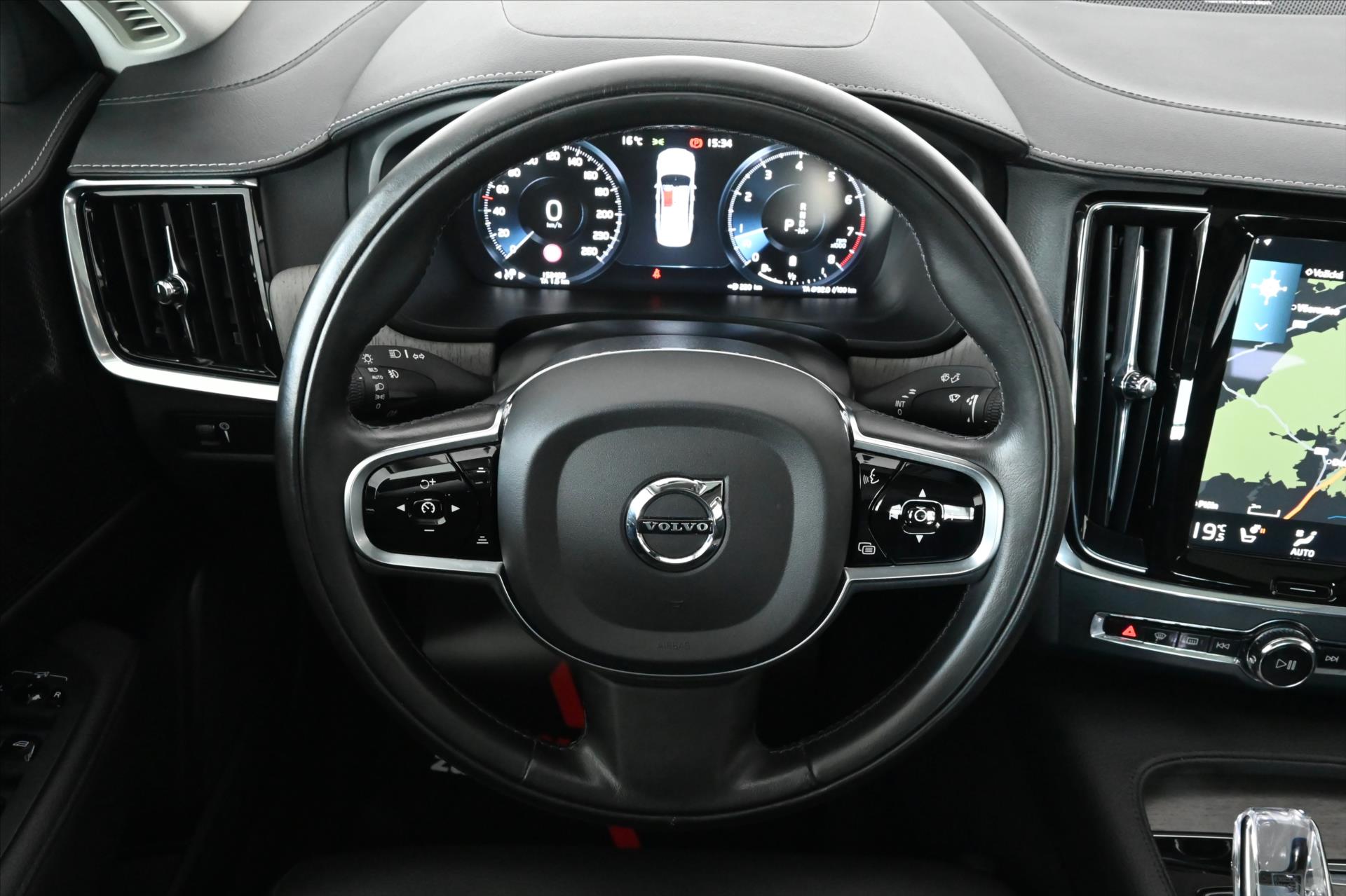 Main photo of the car Volvo S90 2.0 B4 145 kW AT8 Inscription Warranty up to 5 years (16)