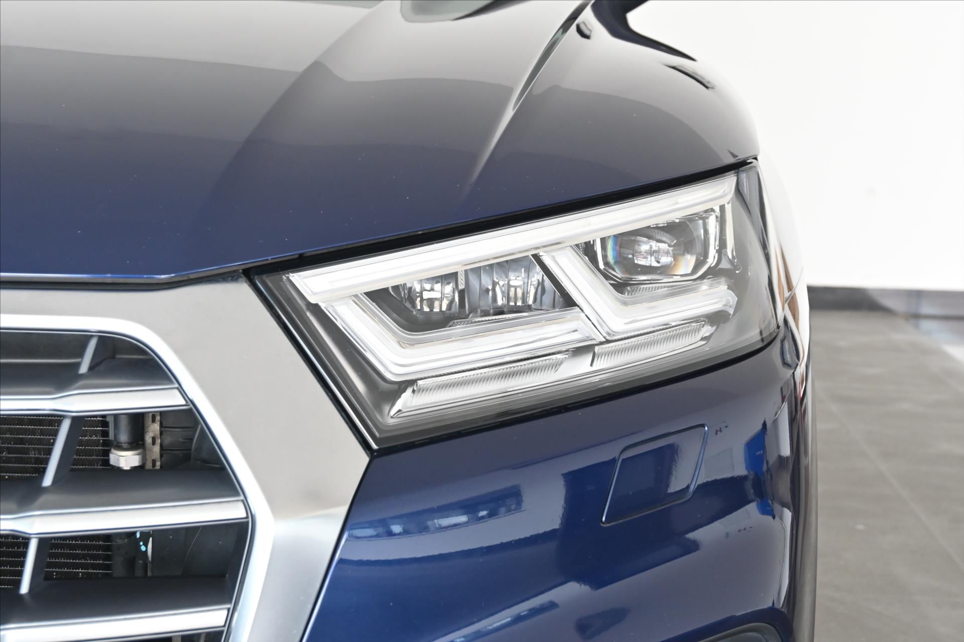 Hlavní fotografie vozu Audi Q5 2,0 40TDI 140 kW Quattro S-line Záruka až 5 let (35)