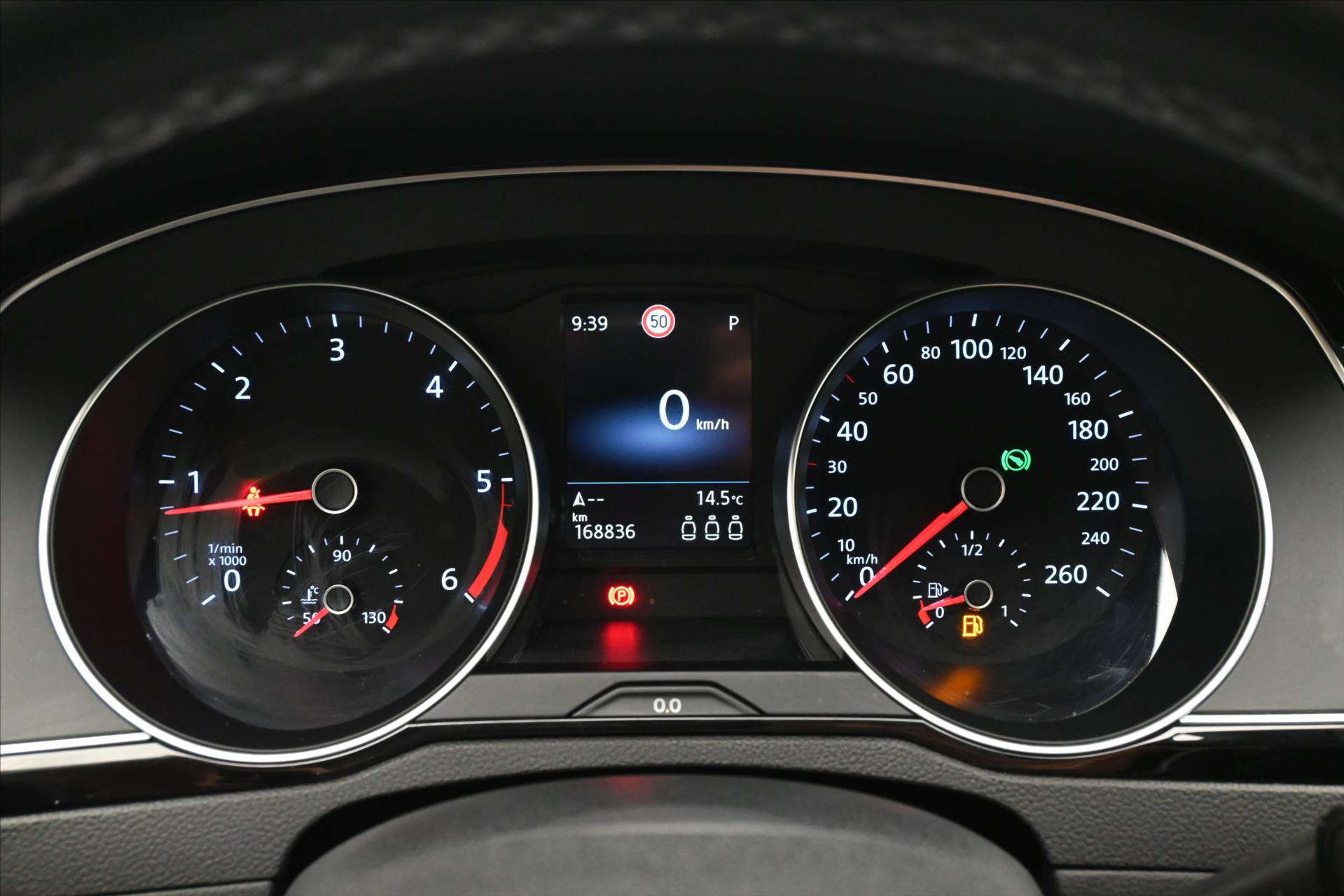 Main photo of the car Volkswagen Passat 2.0 TDI 140 kW DSG Business Warranty up to 5 years (16)