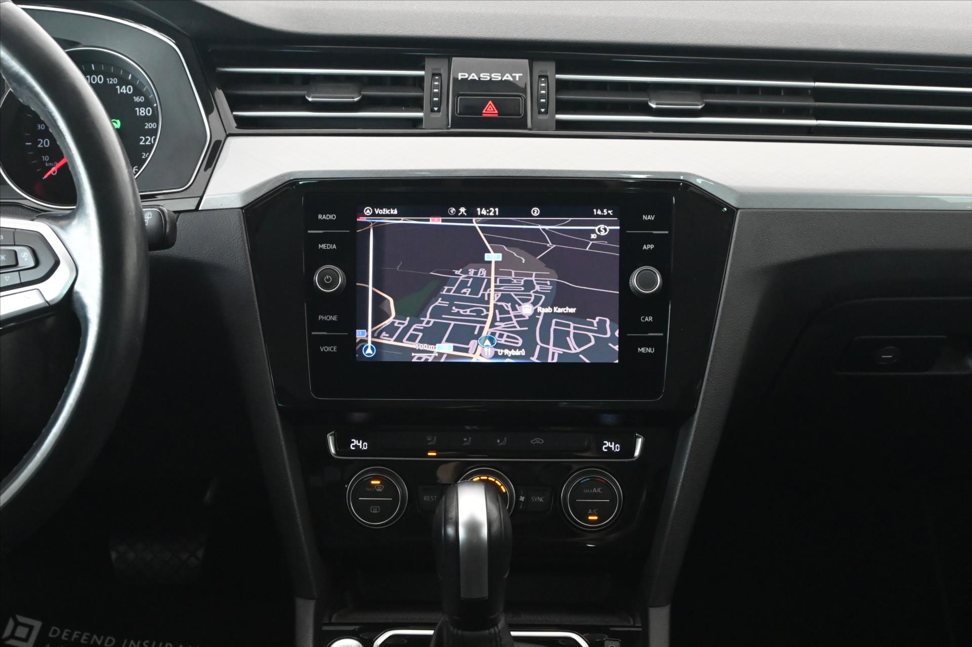 Hlavní fotografie vozu Volkswagen Passat 2,0 TDI 140 kW DSG Business Záruka až 5 let (13)