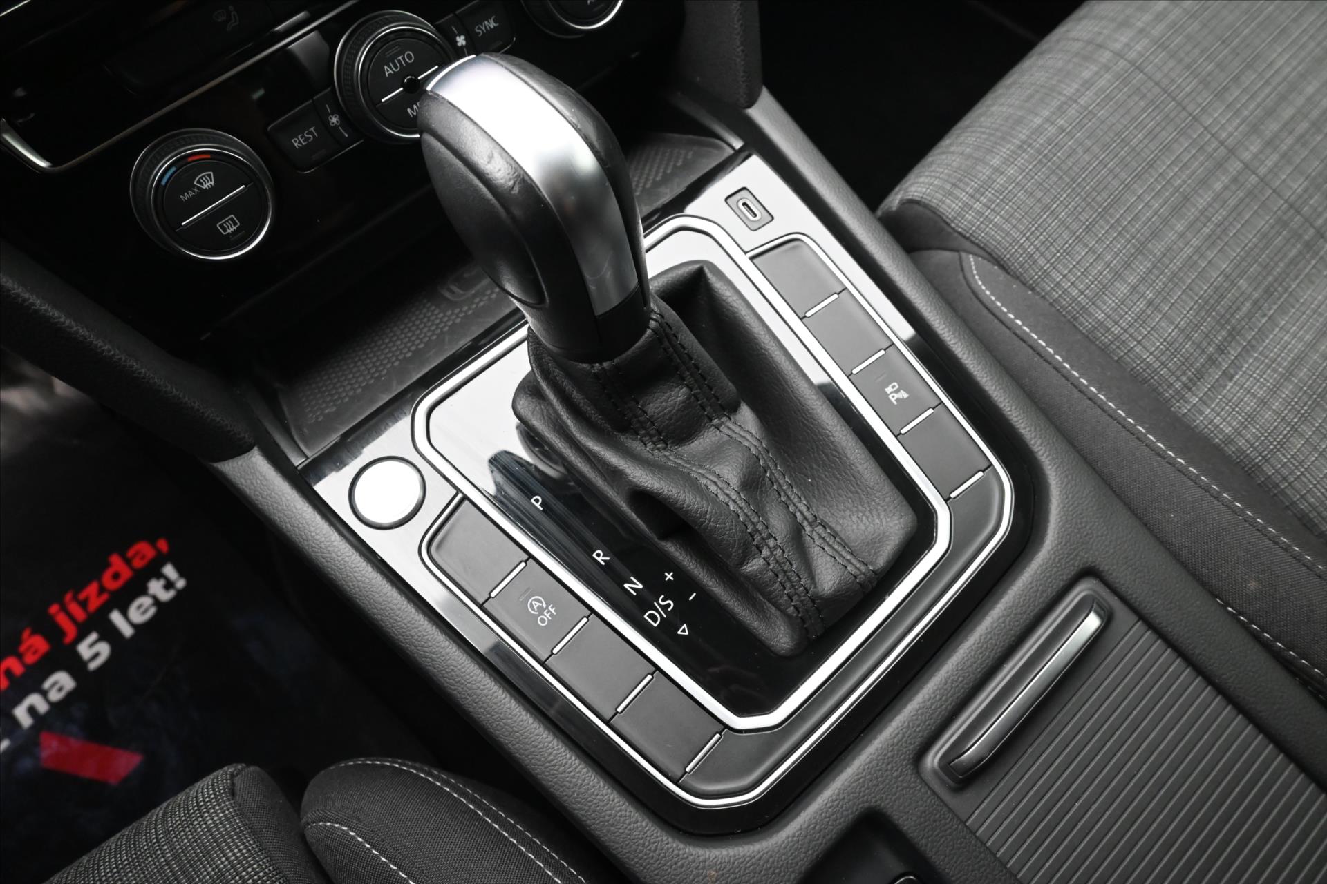 Main photo of the car Volkswagen Passat 2.0 TDI 140 kW DSG Business Warranty up to 5 years (22)