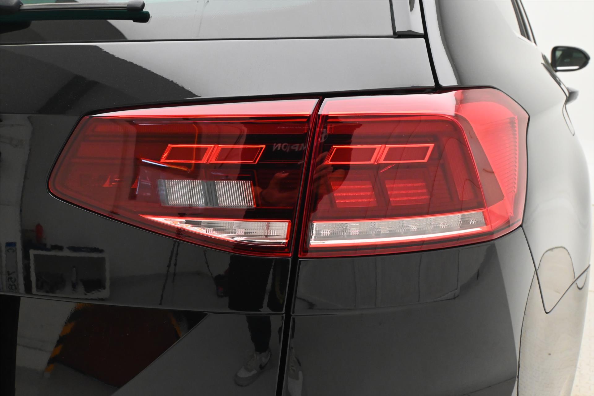 Main photo of the car Volkswagen Passat 2.0 TDI 140 kW DSG Business Warranty up to 5 years (29)