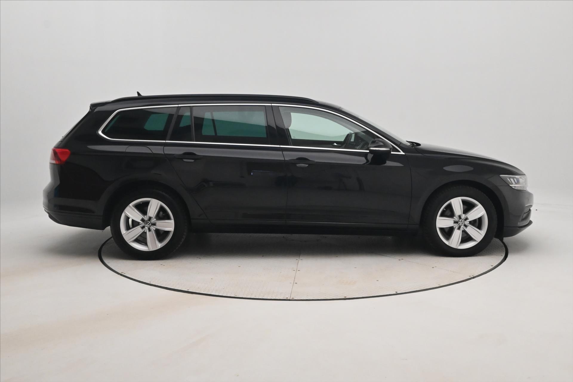 Main photo of the car Volkswagen Passat 2.0 TDI 140 kW DSG Business Warranty up to 5 years (4)