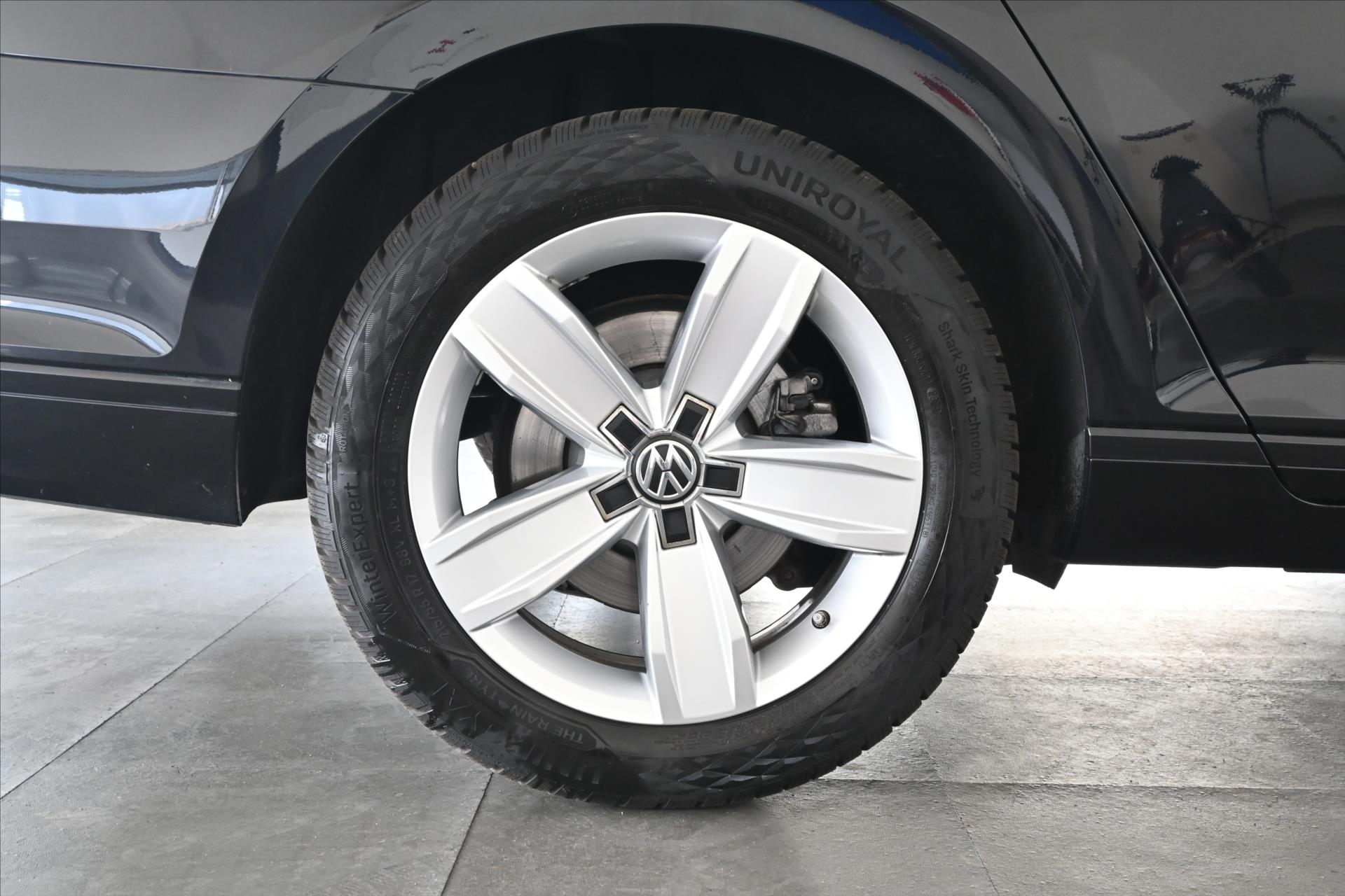 Hlavní fotografie vozu Volkswagen Passat 2,0 TDI 140 kW DSG Business Záruka až 5 let (33)