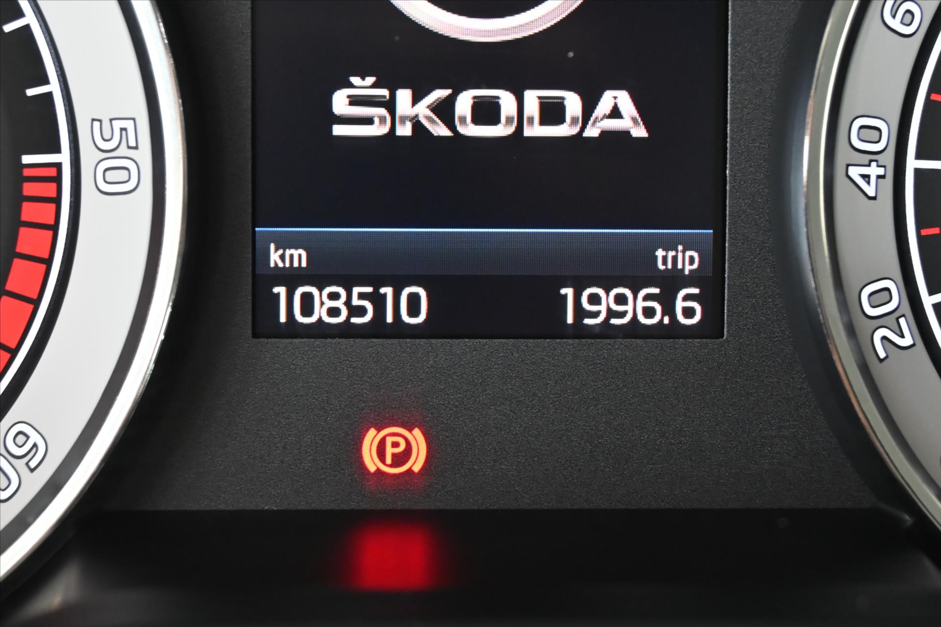 Hlavní fotografie vozu Škoda Superb 2,0 NEINZEROVAT, SLUŽEBNÍ STEHLÍK (15)