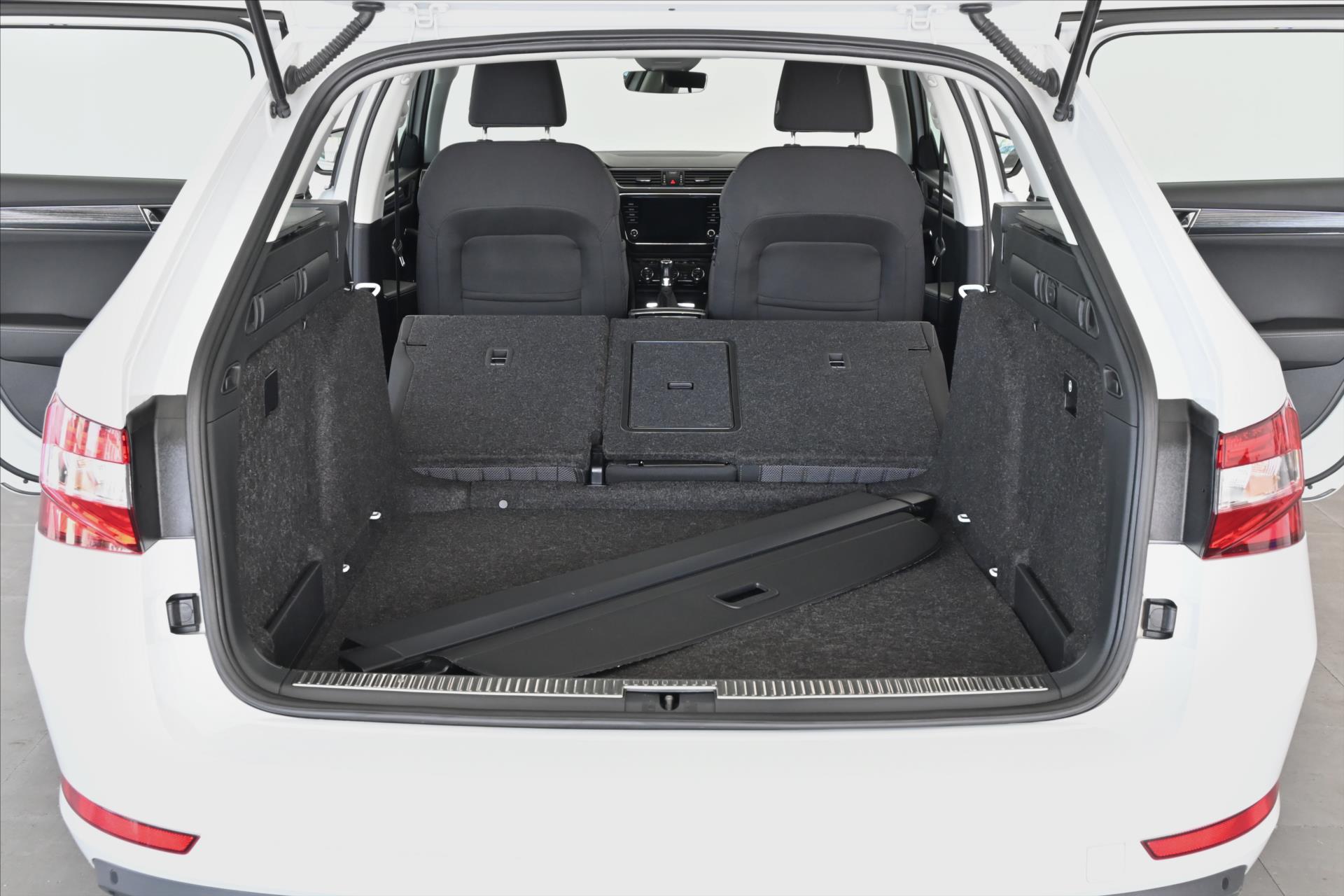 Hlavní fotografie vozu Škoda Superb 2,0 NEINZEROVAT, SLUŽEBNÍ STEHLÍK (8)