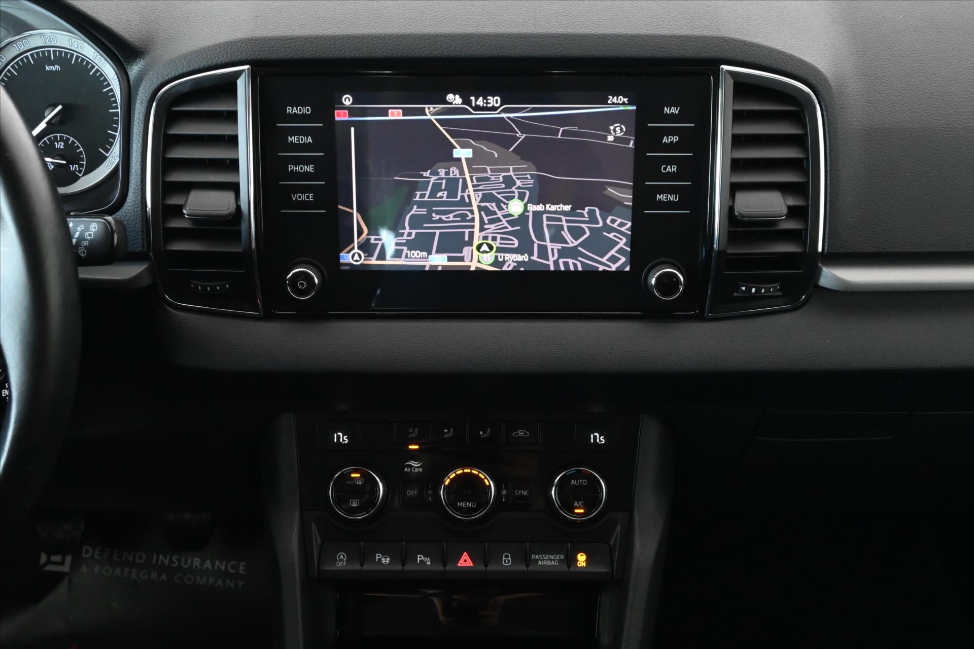 Hlavní fotografie vozu Škoda Karoq 1,0 TSi 81kW Ambiente Záruka až 5 let (12)