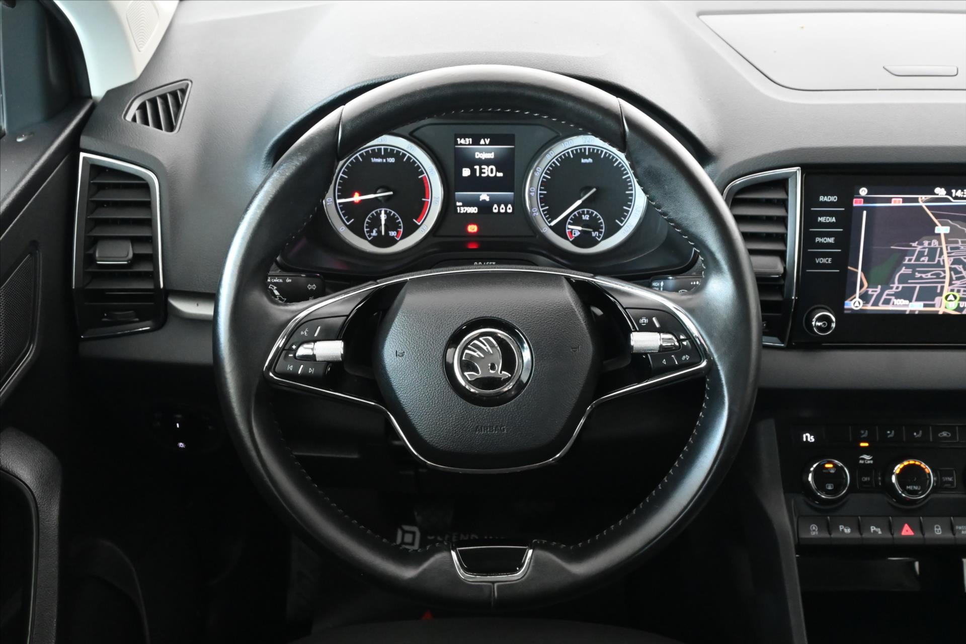 Hlavní fotografie vozu Škoda Karoq 1,0 TSi 81kW Ambiente Záruka až 5 let (16)