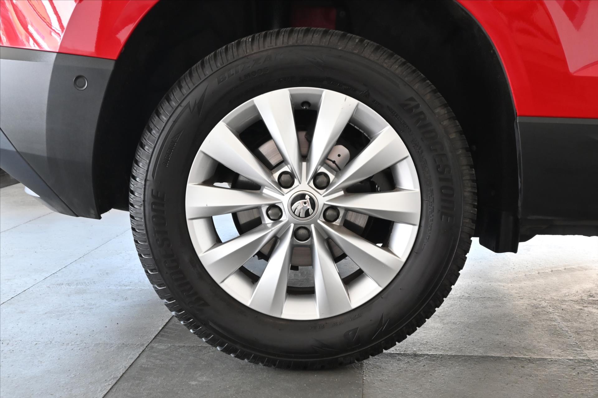 Hlavní fotografie vozu Škoda Karoq 1,0 TSi 81kW Ambiente Záruka až 5 let (31)