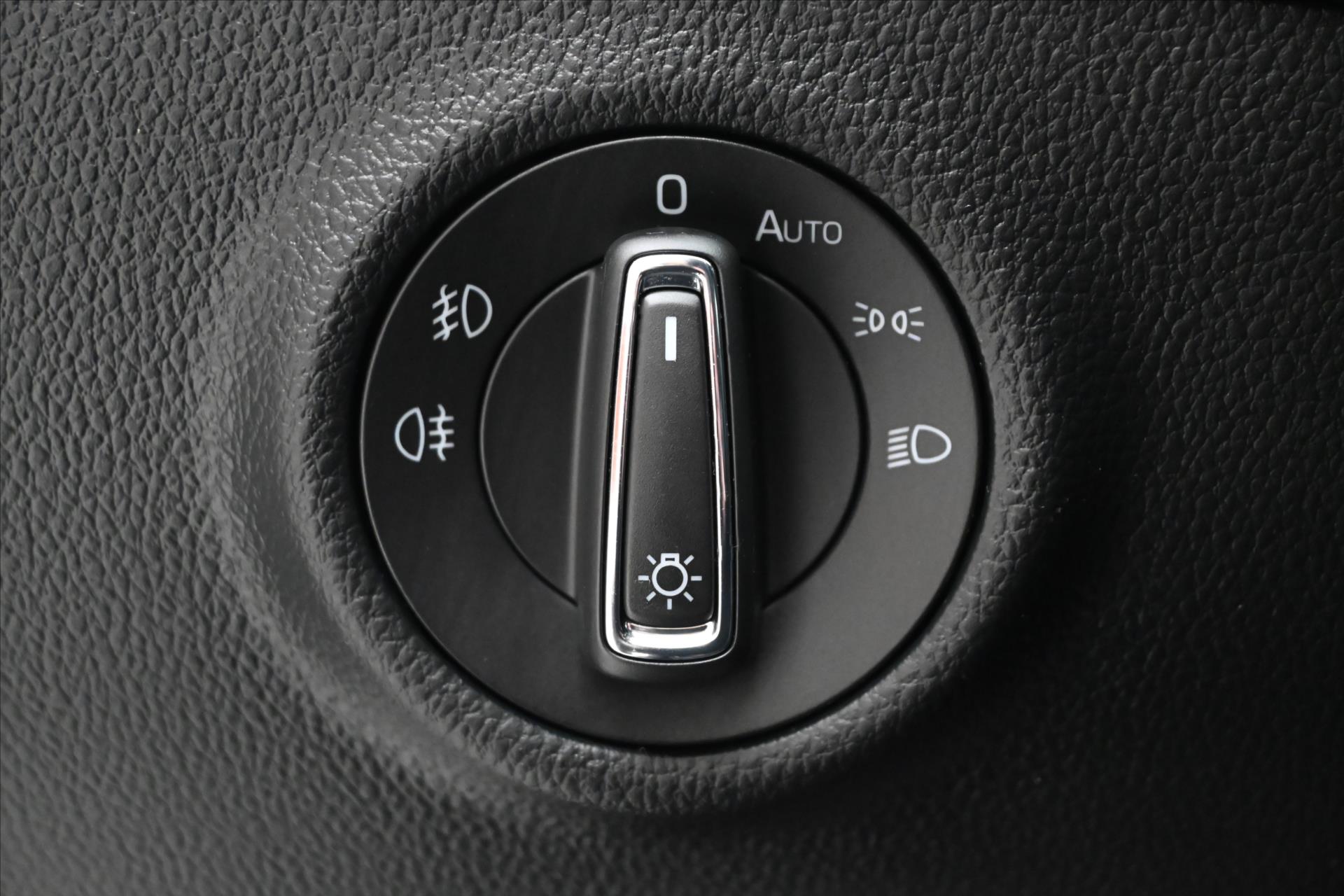 Hlavní fotografie vozu Škoda Superb 2,0 TDI 140kW STYLE DSG Záruka až 5 let (25)