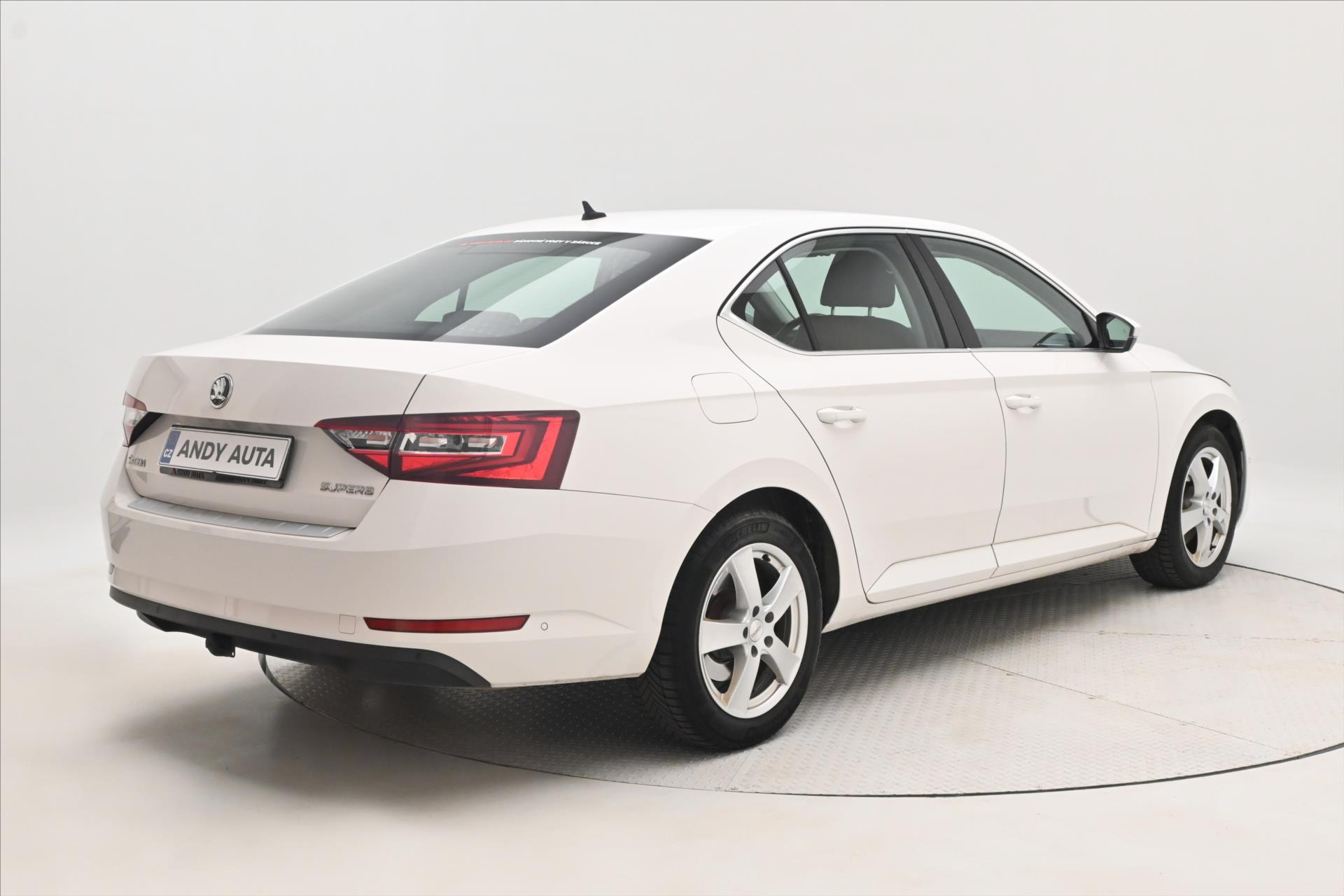 Hlavní fotografie vozu Škoda Superb 2,0 TDI 140kW STYLE DSG Záruka až 5 let (4)