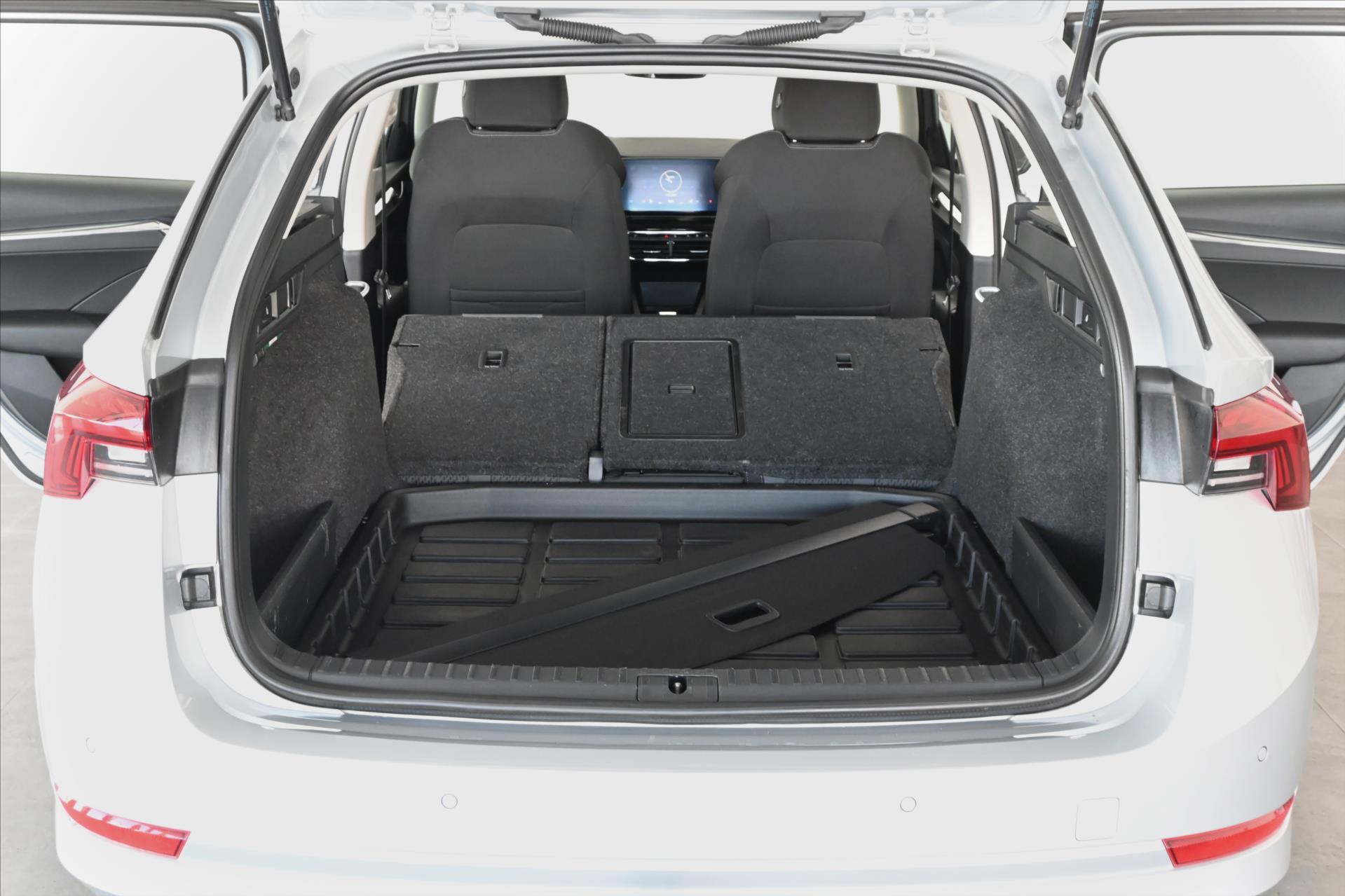 Hlavní fotografie vozu Škoda Octavia 2,0 TDI 110 kW DSG Style Záruka až 5 let (8)