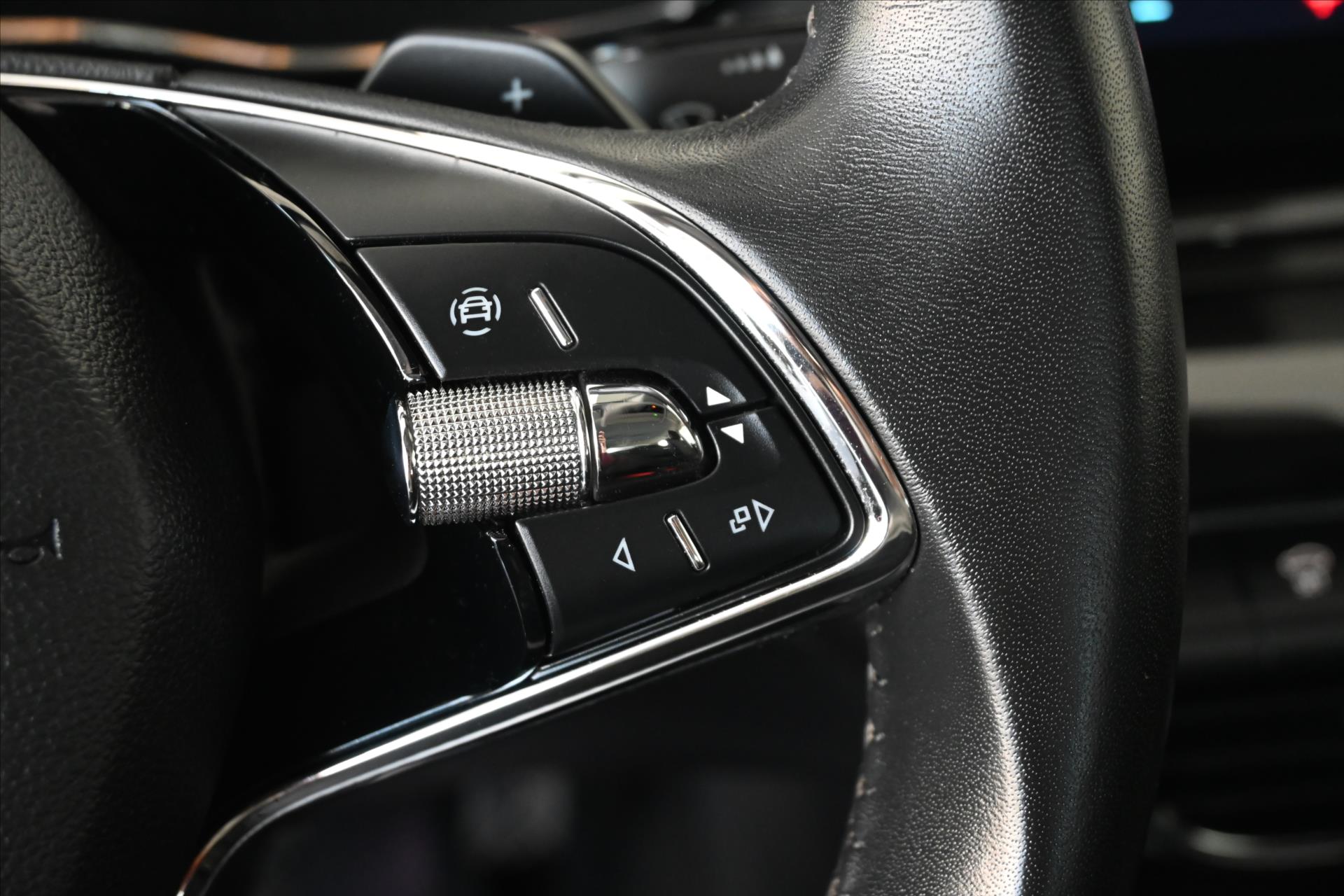 Hlavní fotografie vozu Škoda Octavia 2,0 TDi 110kW DSG *Style* Záruka až 5 let (17)