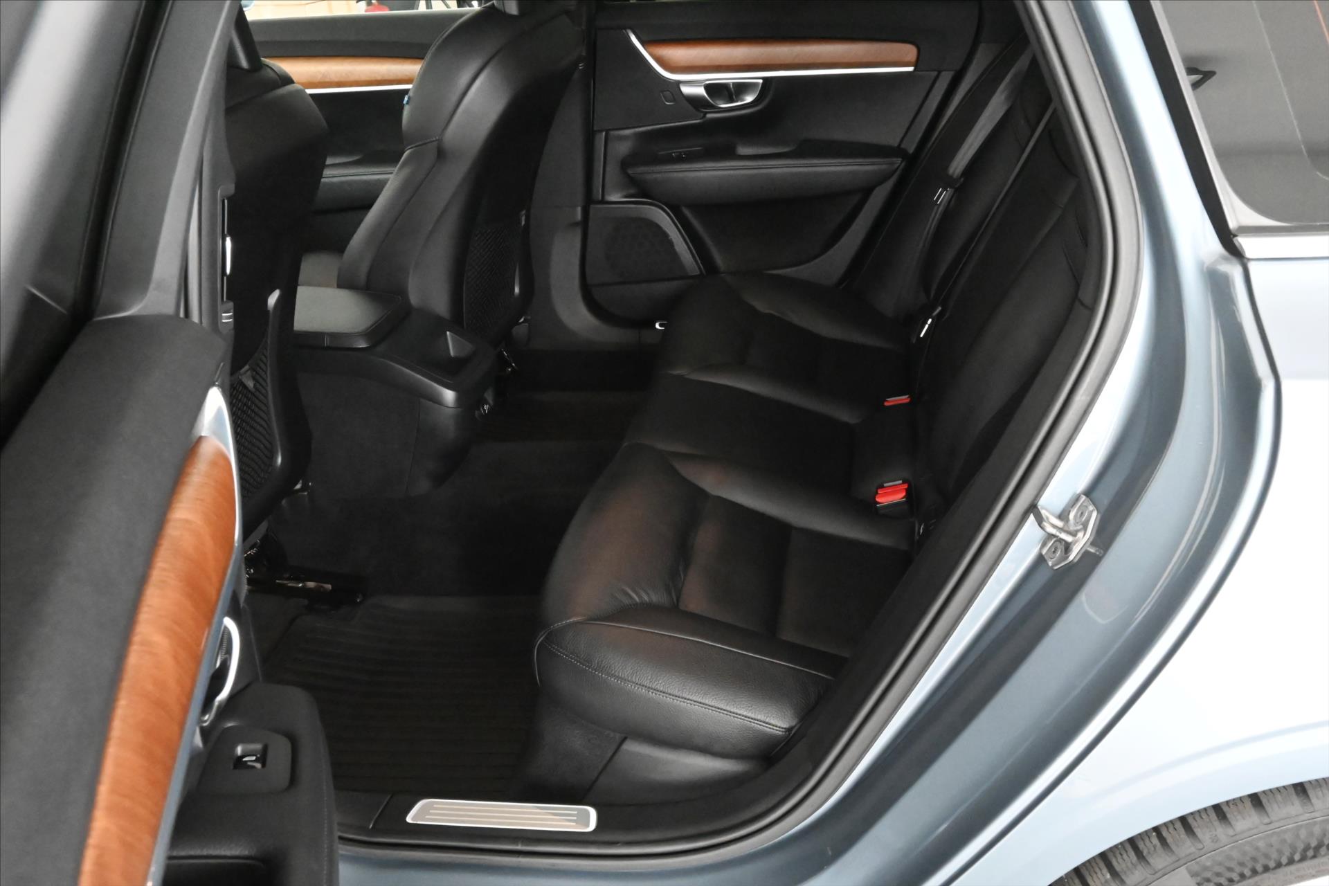 Main photo of the car Volvo V90 2.0 D5 AWD 173 kW Inscription Warranty up to 5 years (11)