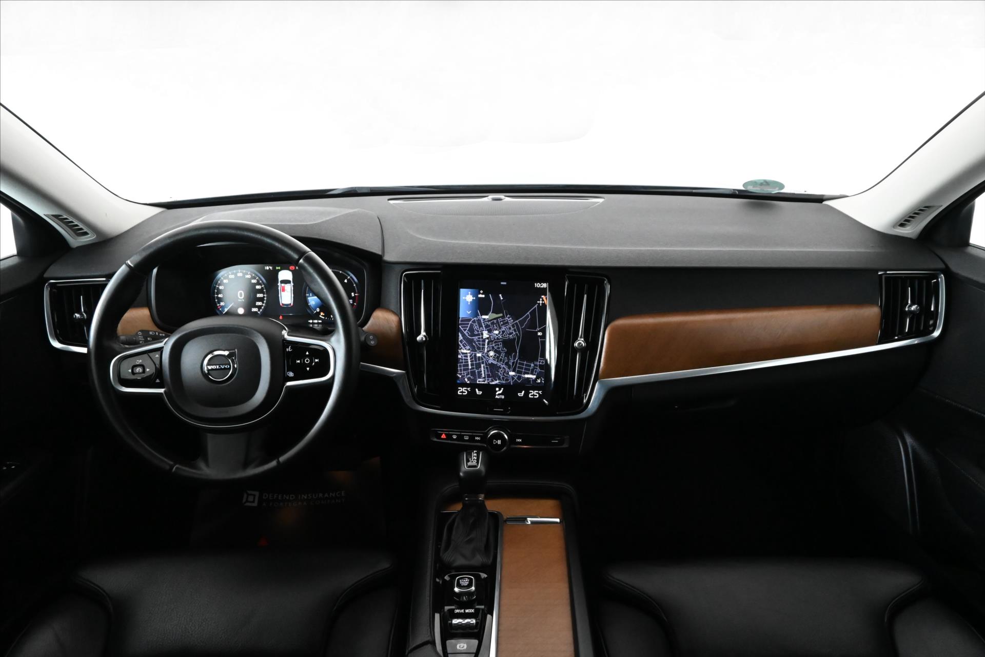 Main photo of the car Volvo V90 2.0 D5 AWD 173 kW Inscription Warranty up to 5 years (12)