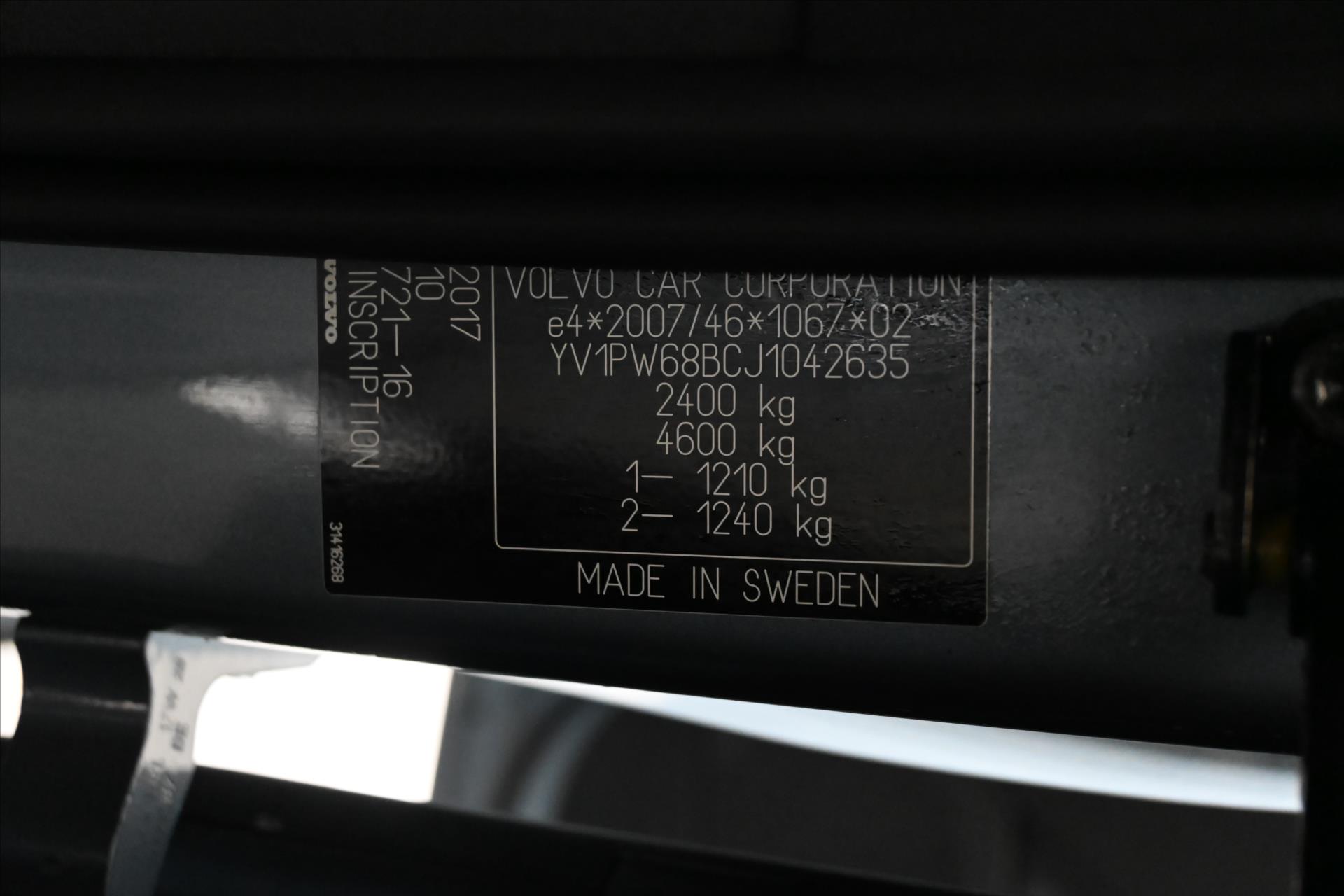 Main photo of the car Volvo V90 2.0 D5 AWD 173 kW Inscription Warranty up to 5 years (16)