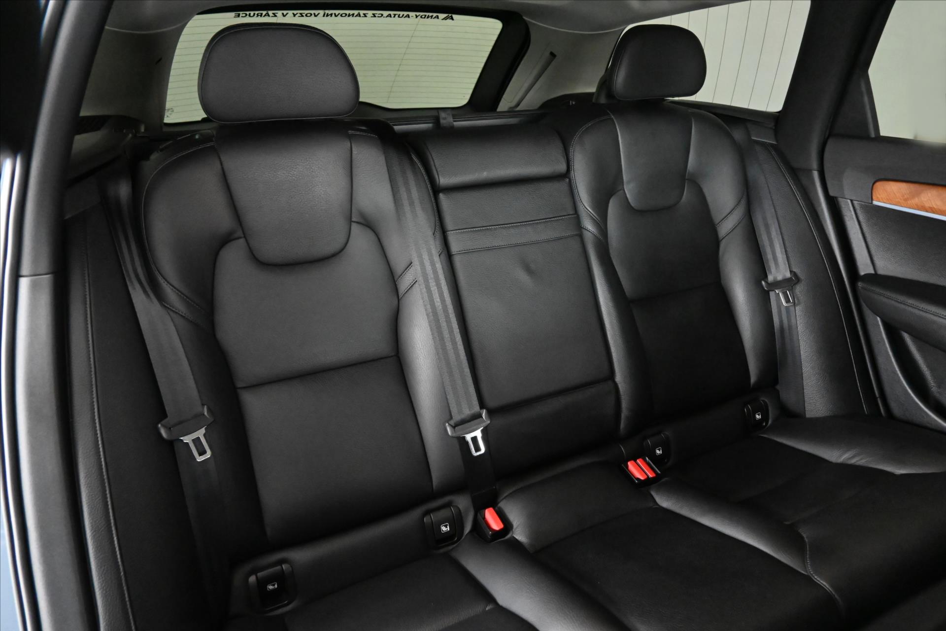 Main photo of the car Volvo V90 2.0 D5 AWD 173 kW Inscription Warranty up to 5 years (30)