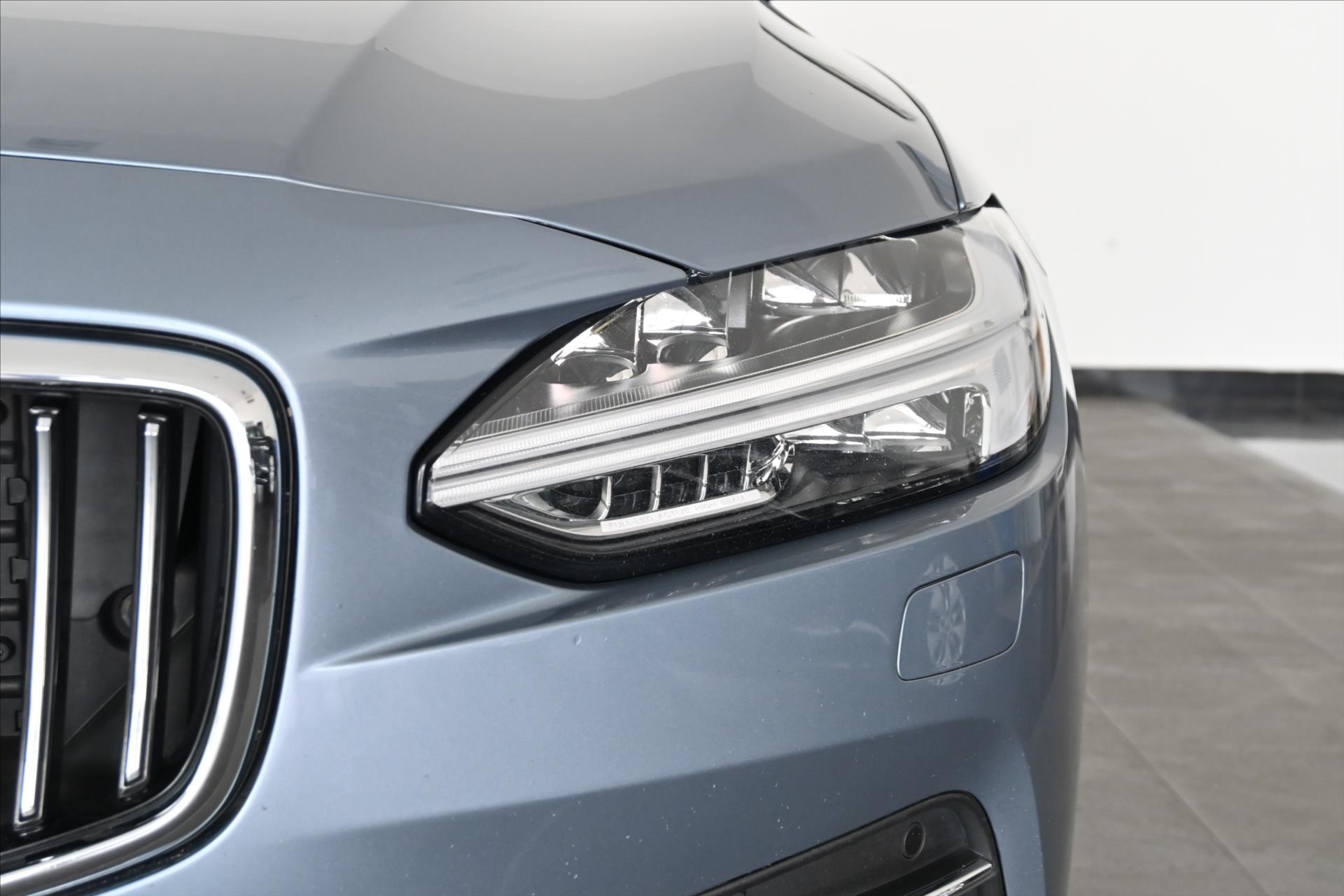 Main photo of the car Volvo V90 2.0 D5 AWD 173 kW Inscription Warranty up to 5 years (33)