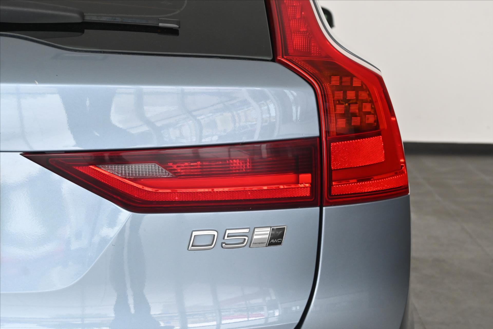 Main photo of the car Volvo V90 2.0 D5 AWD 173 kW Inscription Warranty up to 5 years (34)