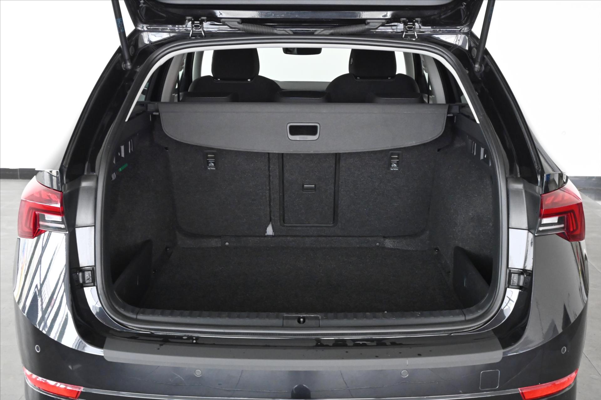 Hlavní fotografie vozu Škoda Octavia 2,0 TDI 110 kW DSG Style Záruka až 5 let (7)