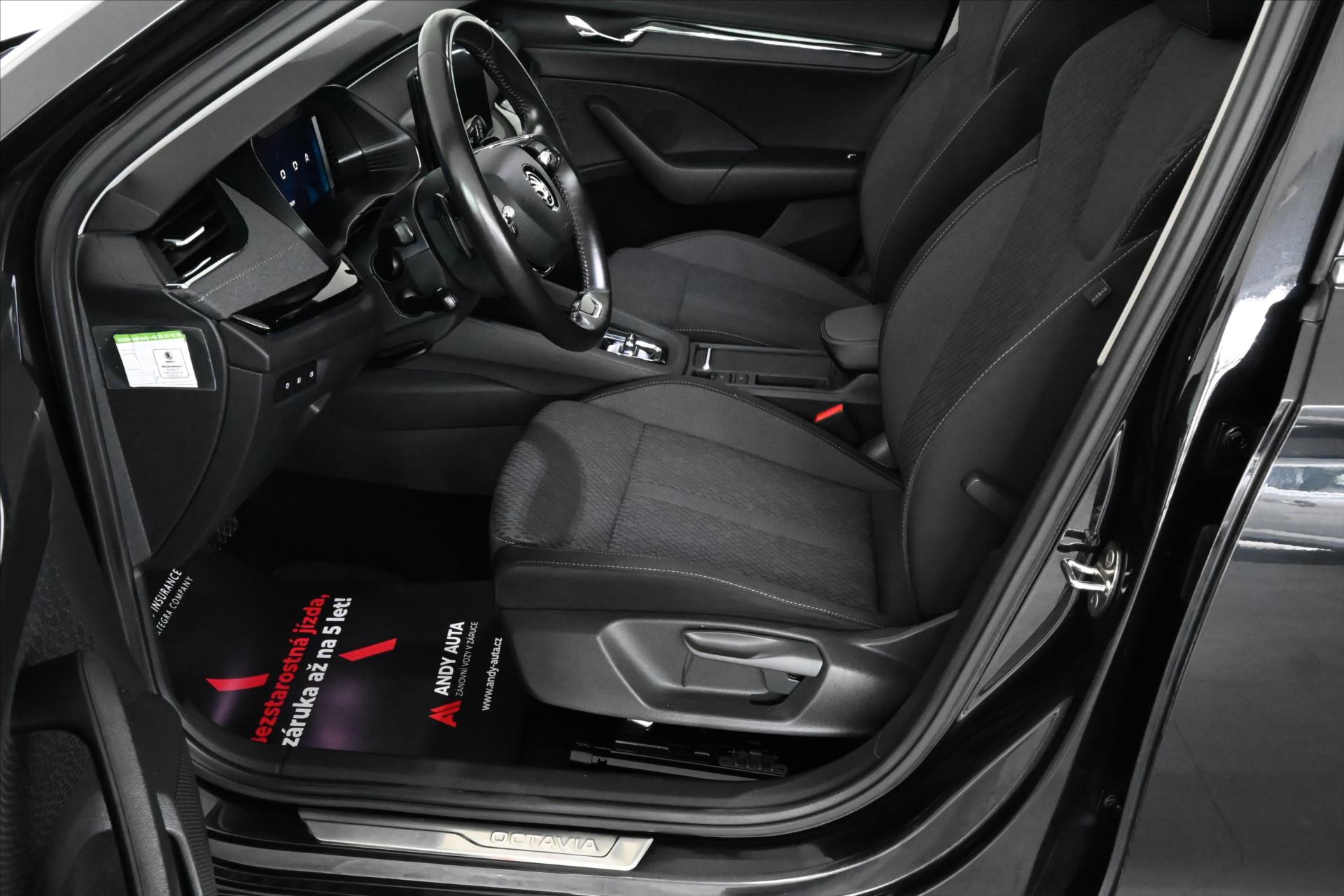 Hlavní fotografie vozu Škoda Octavia 2,0 TDI 110 kW DSG Style Záruka až 5 let (10)