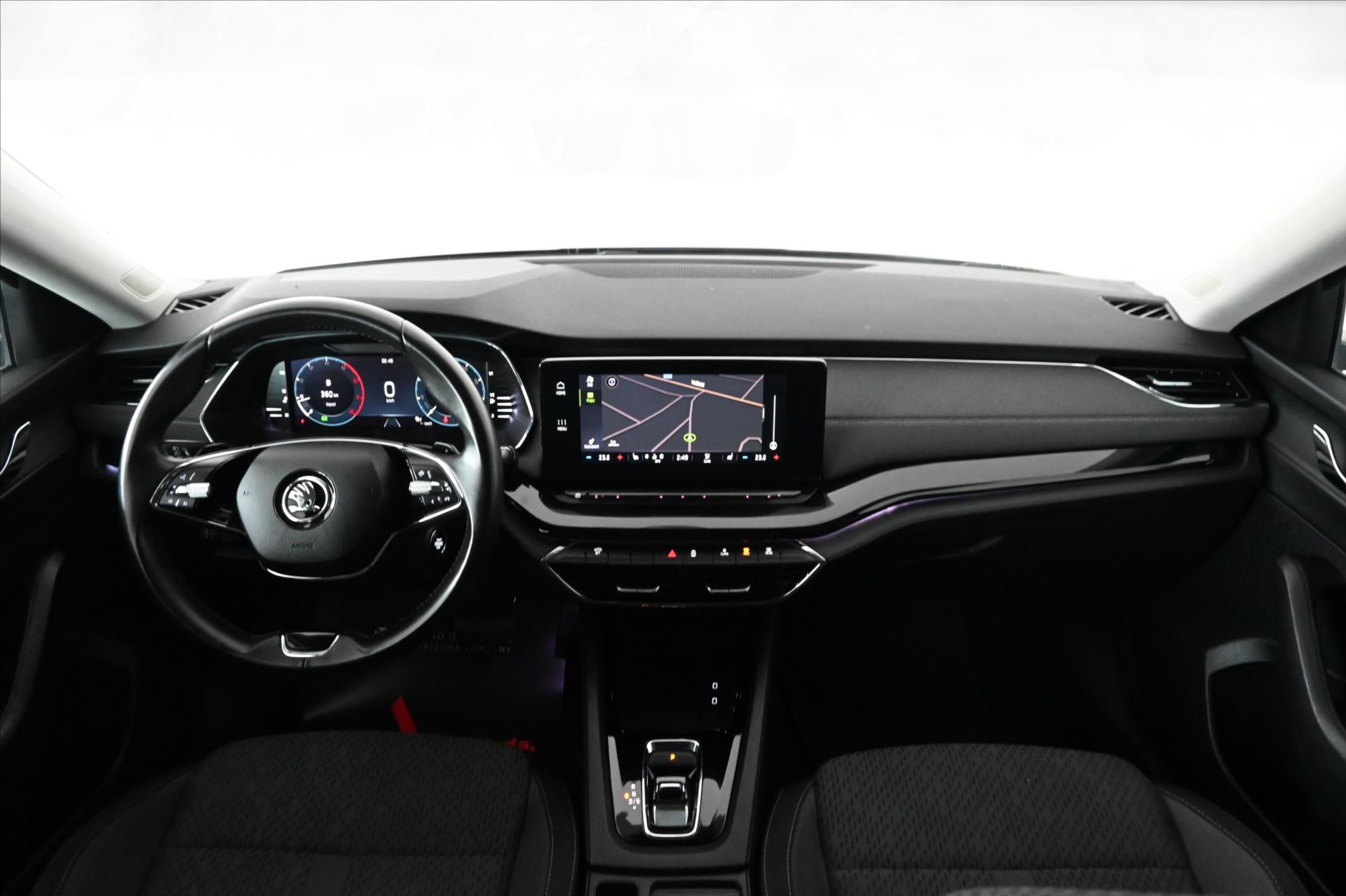 Hlavní fotografie vozu Škoda Octavia 2,0 TDI 110 kW DSG Style Záruka až 5 let (12)